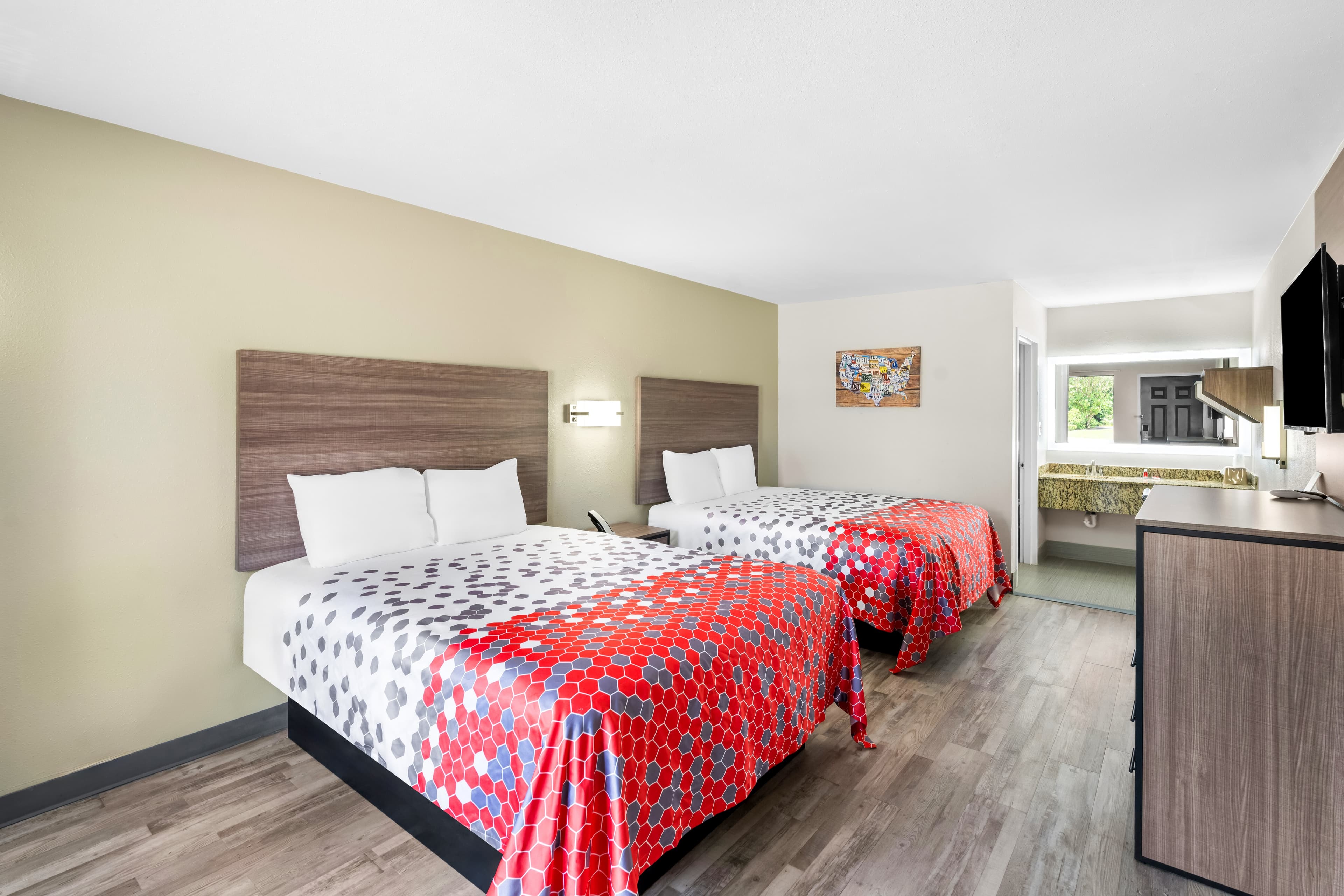 Econo Lodge Inn & Suites Ocean Springs - Biloxi — 26