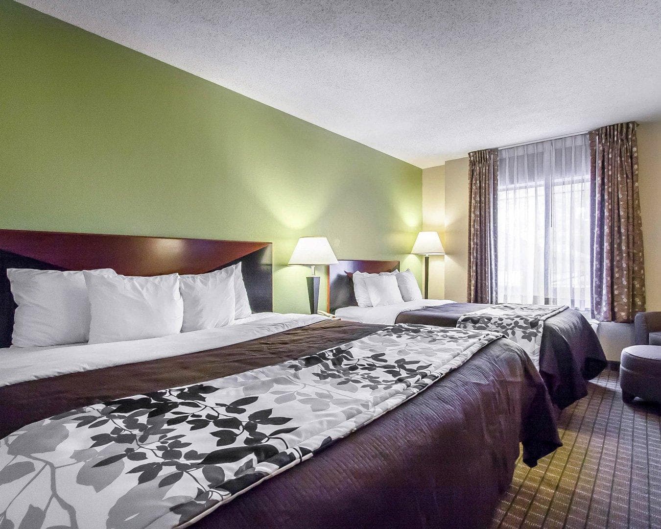 Sleep Inn & Suites Hattiesburg North - Image 3