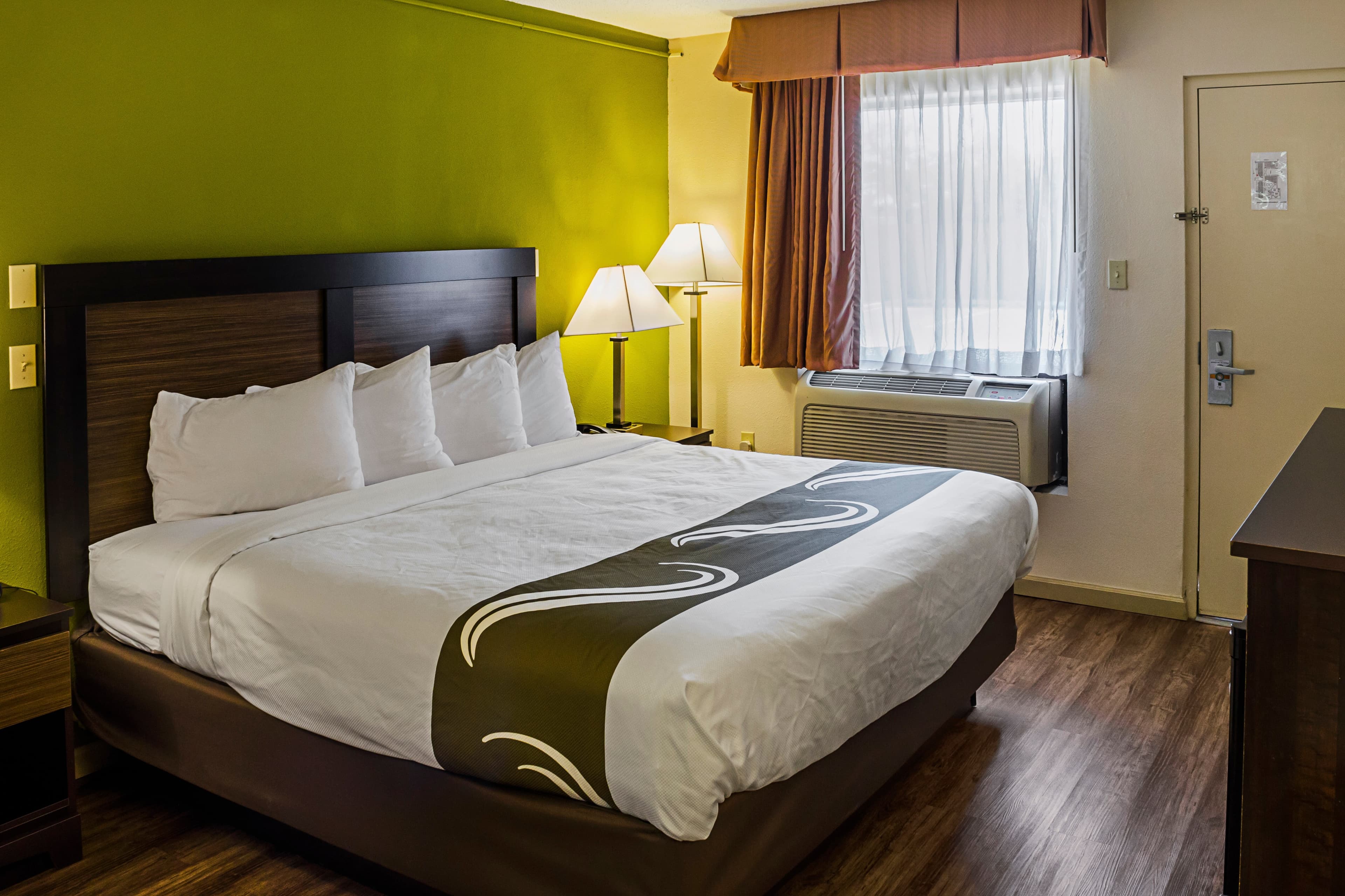 Quality Inn Biloxi Beach — 8