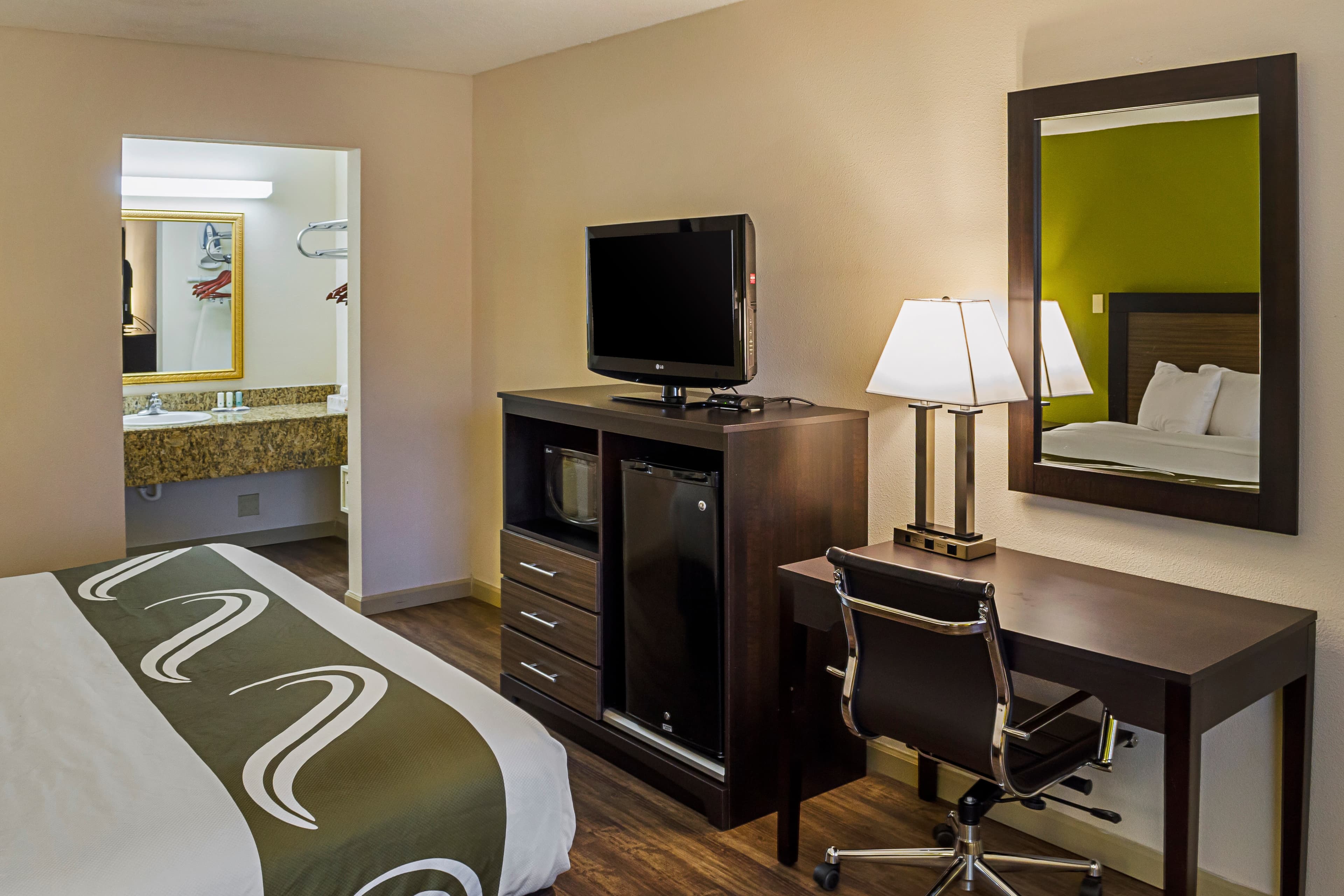 Quality Inn Biloxi Beach — 11