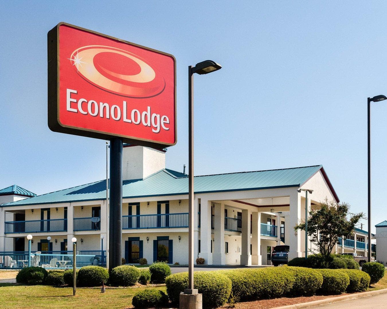 Econo Lodge Canton I-55 - Image 1