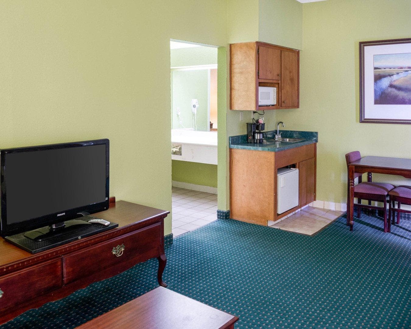 Econo Lodge Canton I-55 — 28