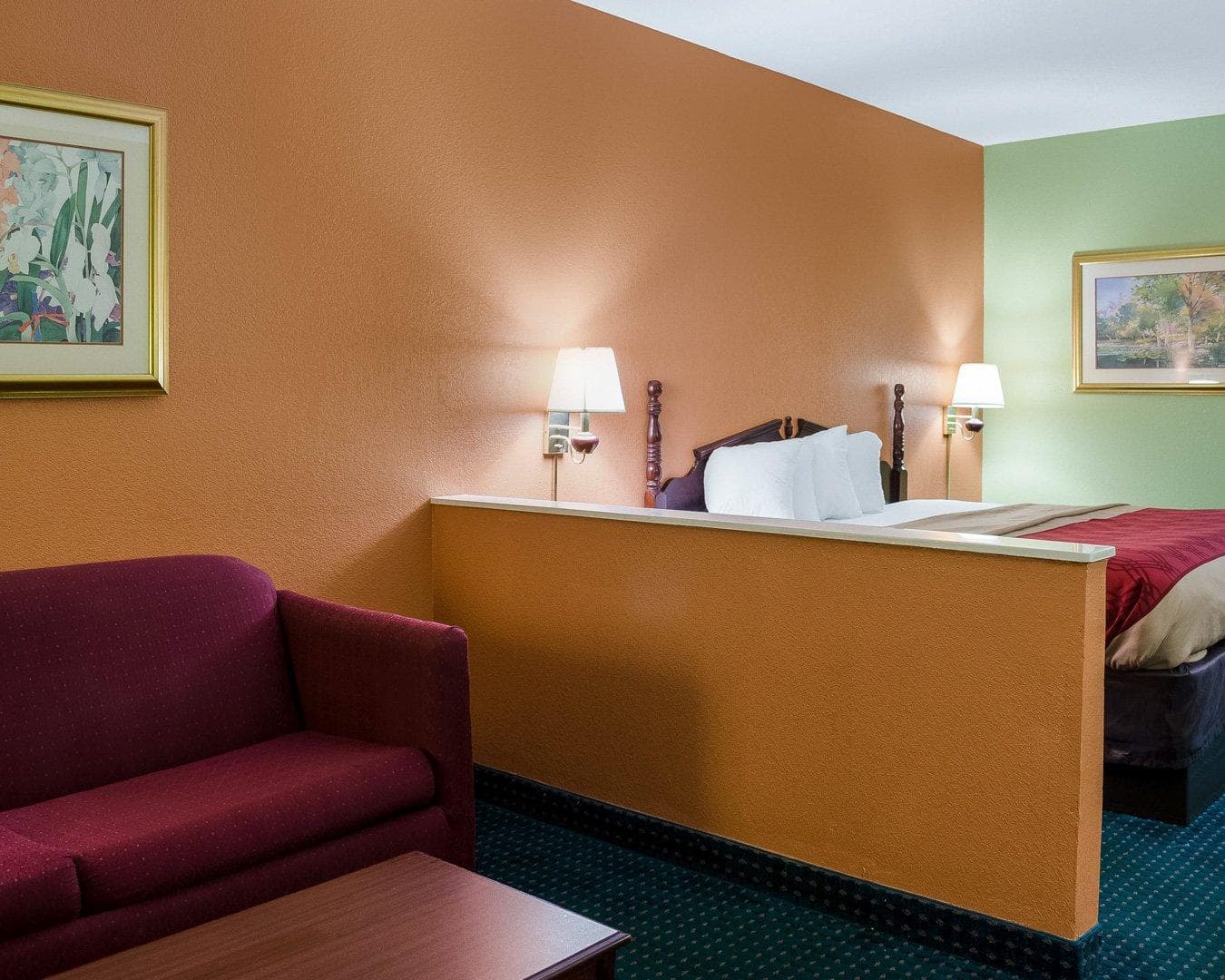 Econo Lodge Canton I-55 — 7