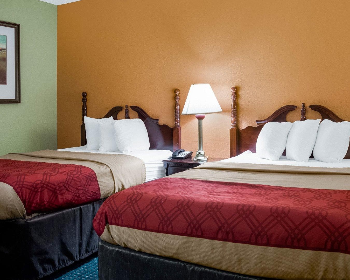 Econo Lodge Canton I-55 — 35
