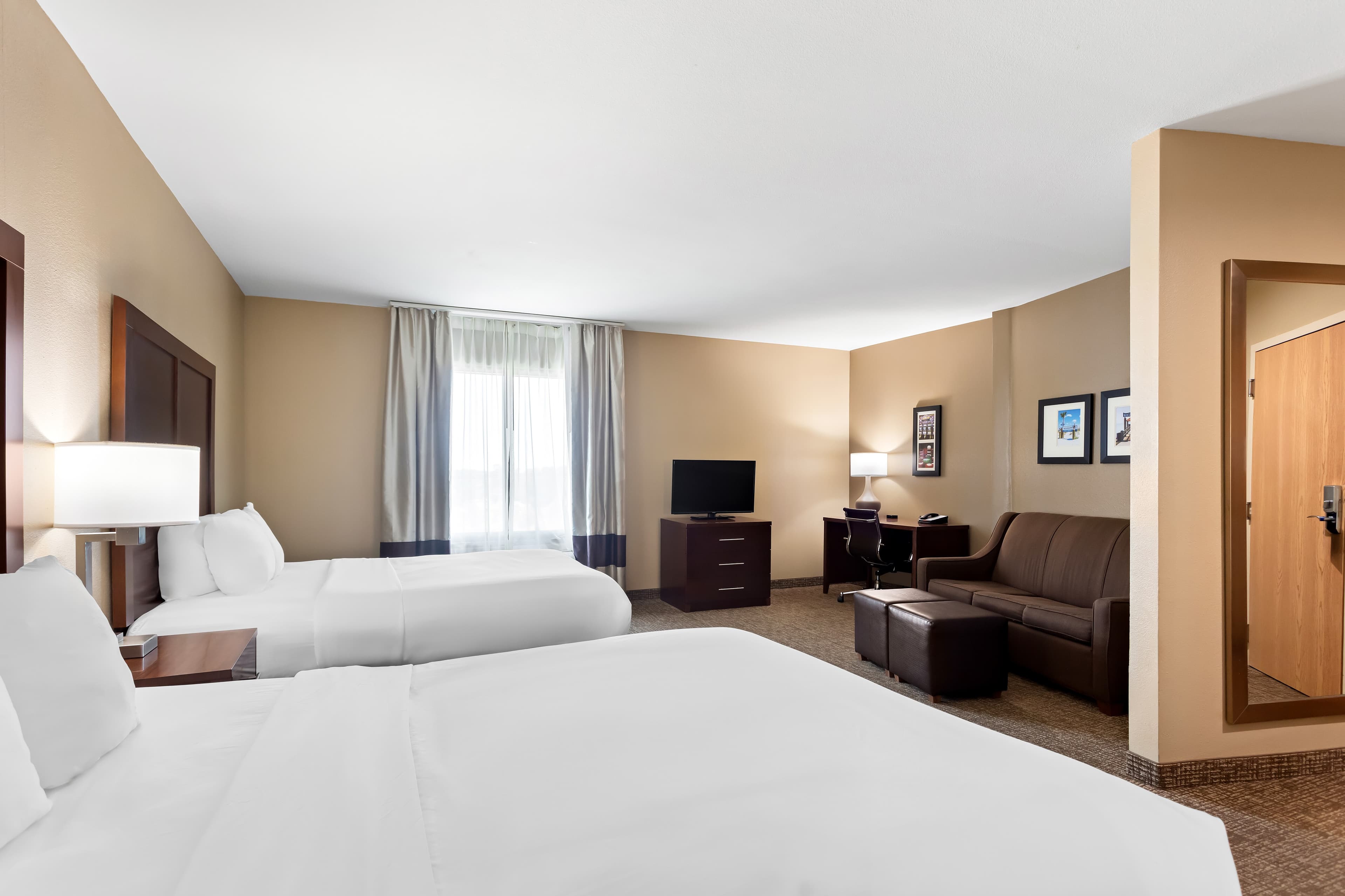 Comfort Suites Gulfport Central — 10