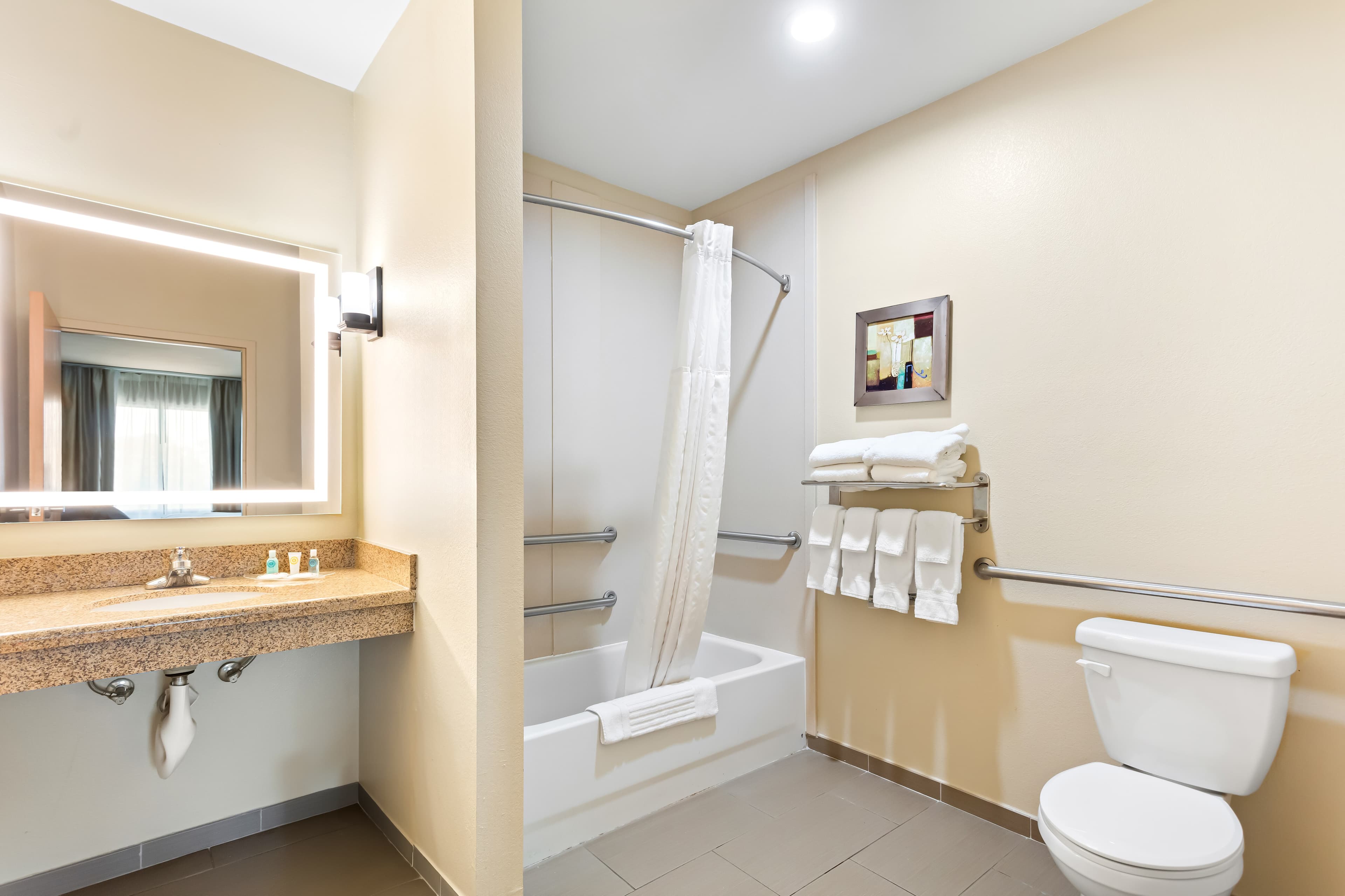 Comfort Suites Gulfport Central — 11
