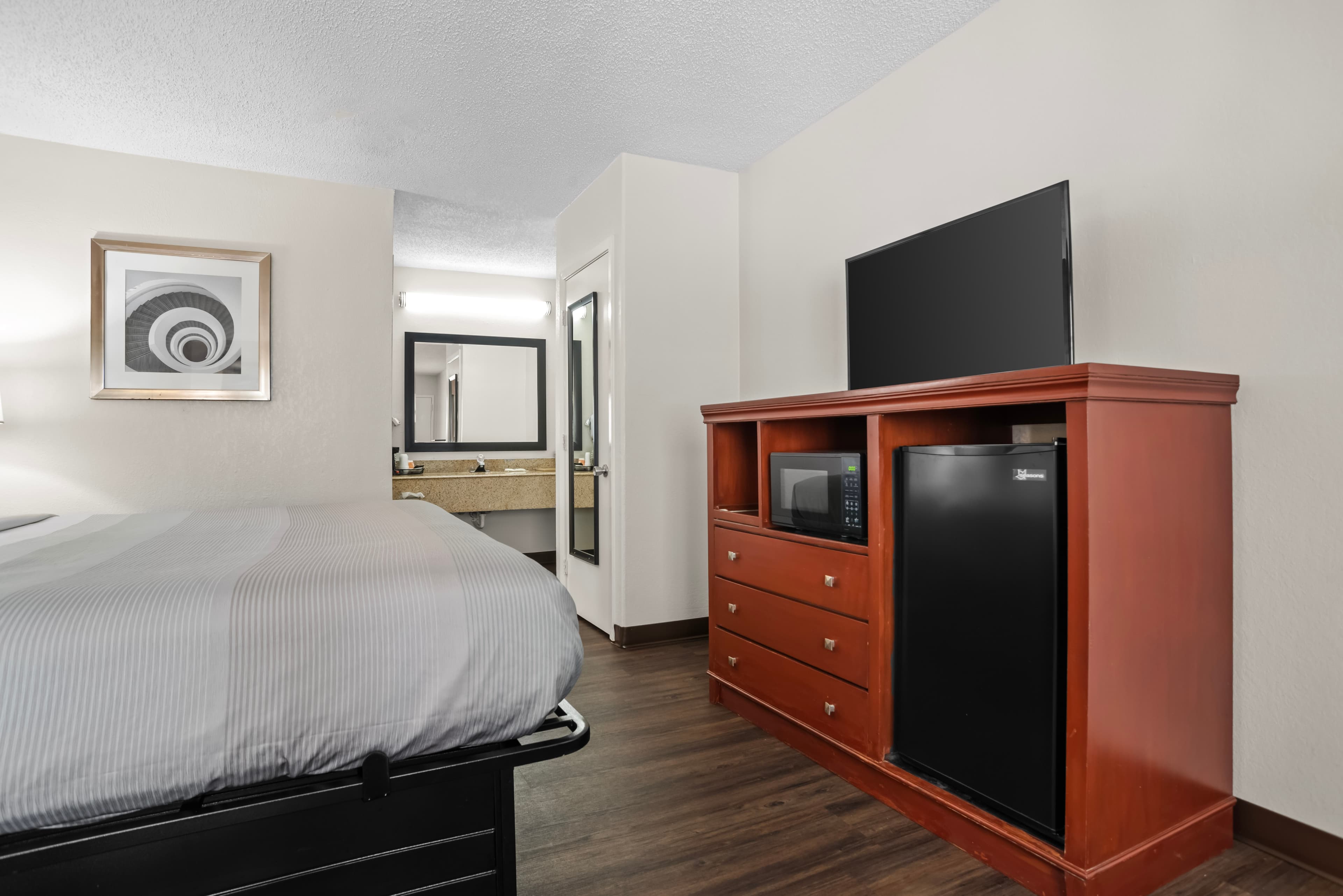 Quality Inn Louisville MS - Image 3