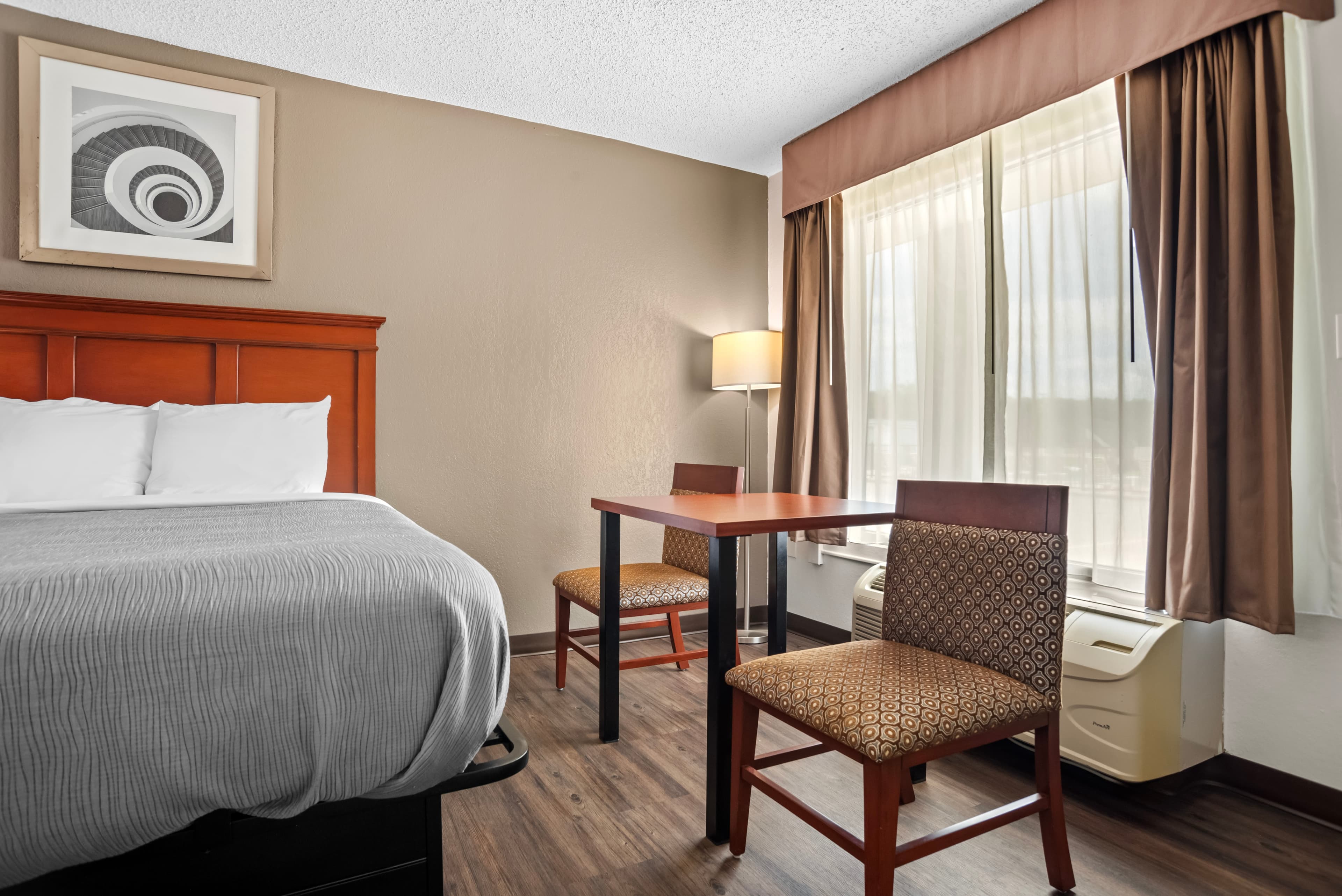 Quality Inn Louisville MS — 11
