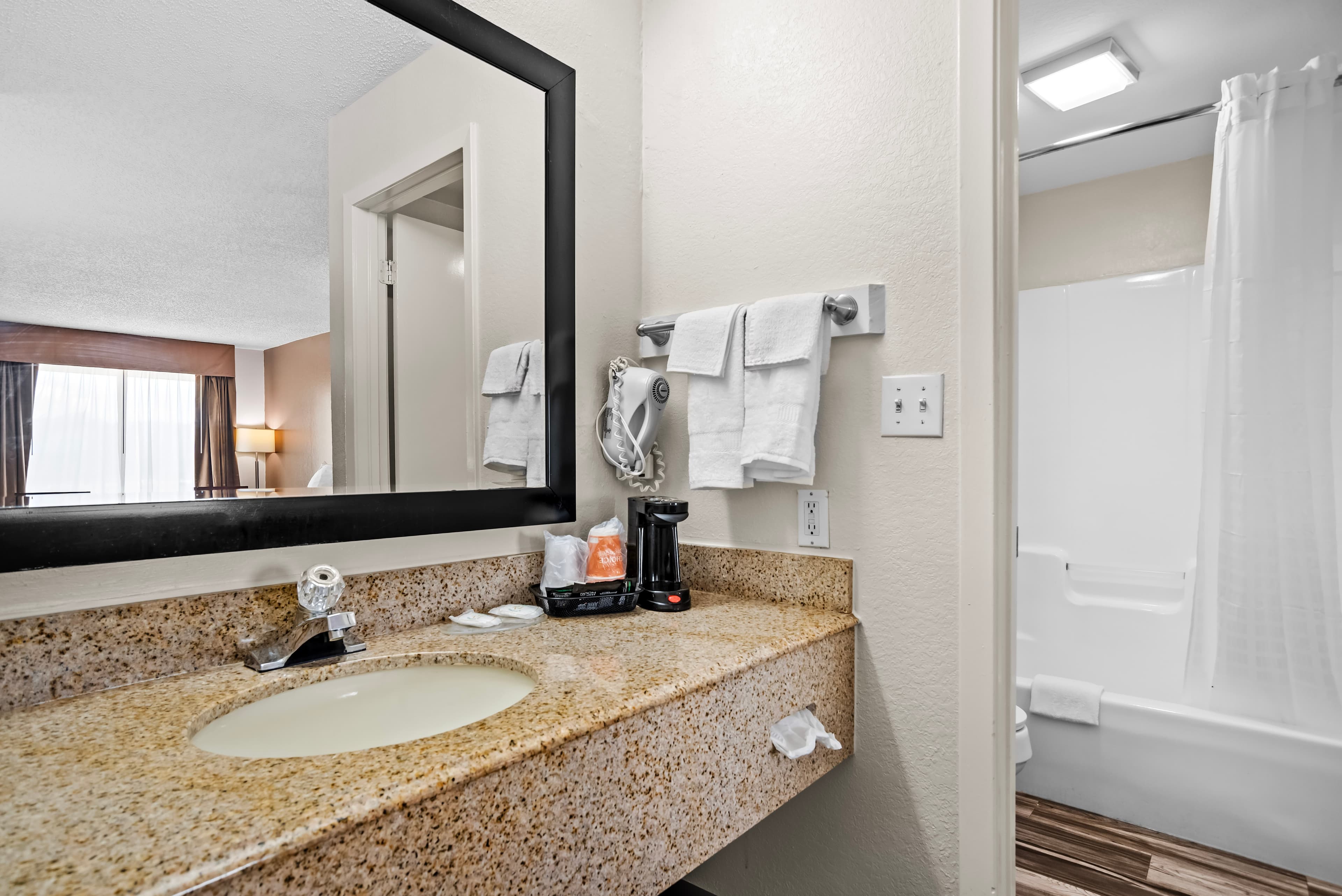 Quality Inn Louisville MS — 14