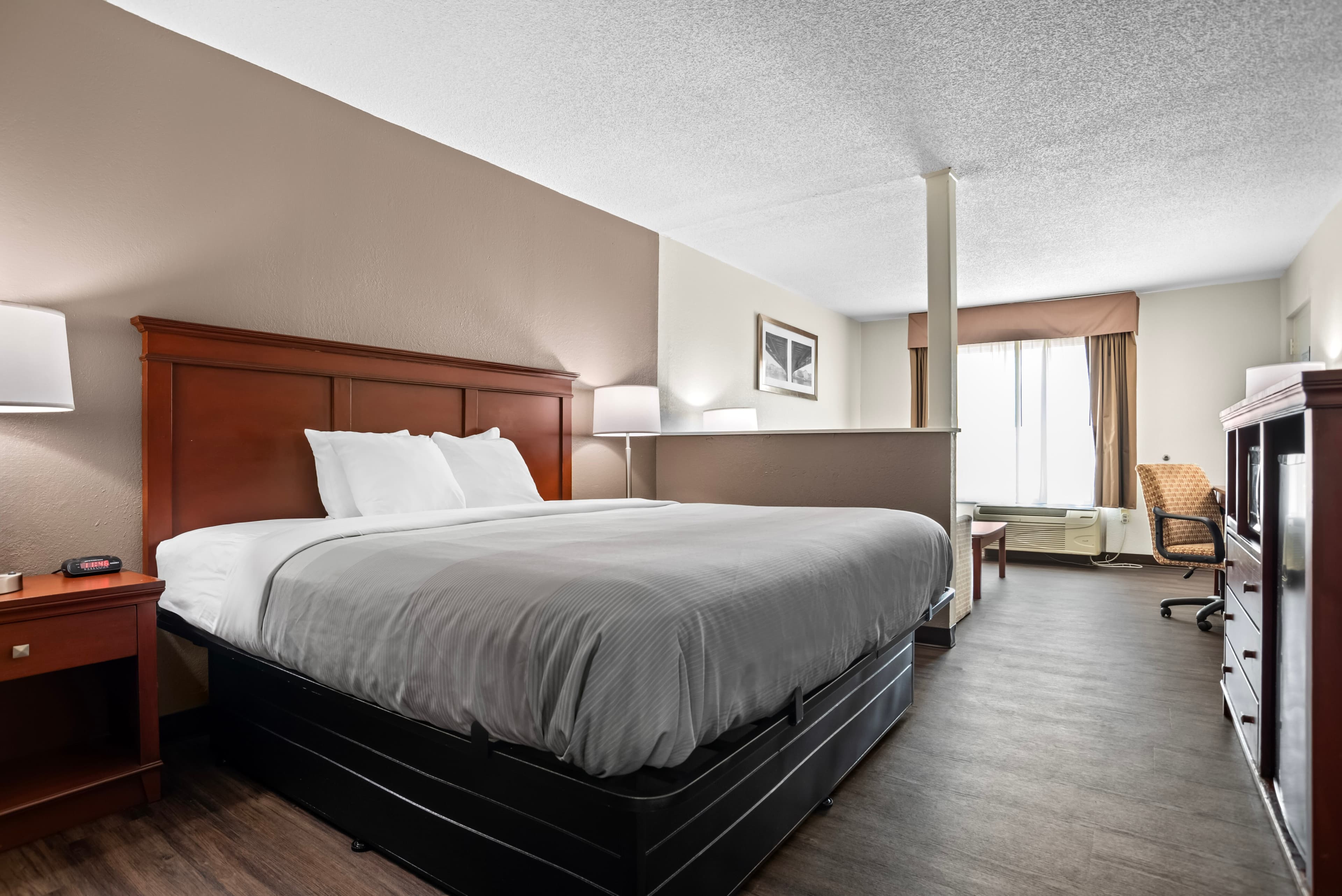 Quality Inn Louisville MS — 24