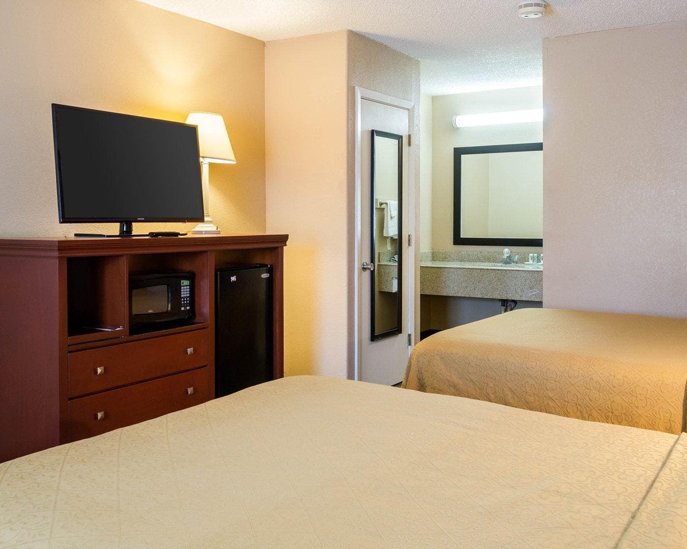 Quality Inn Louisville MS — 14