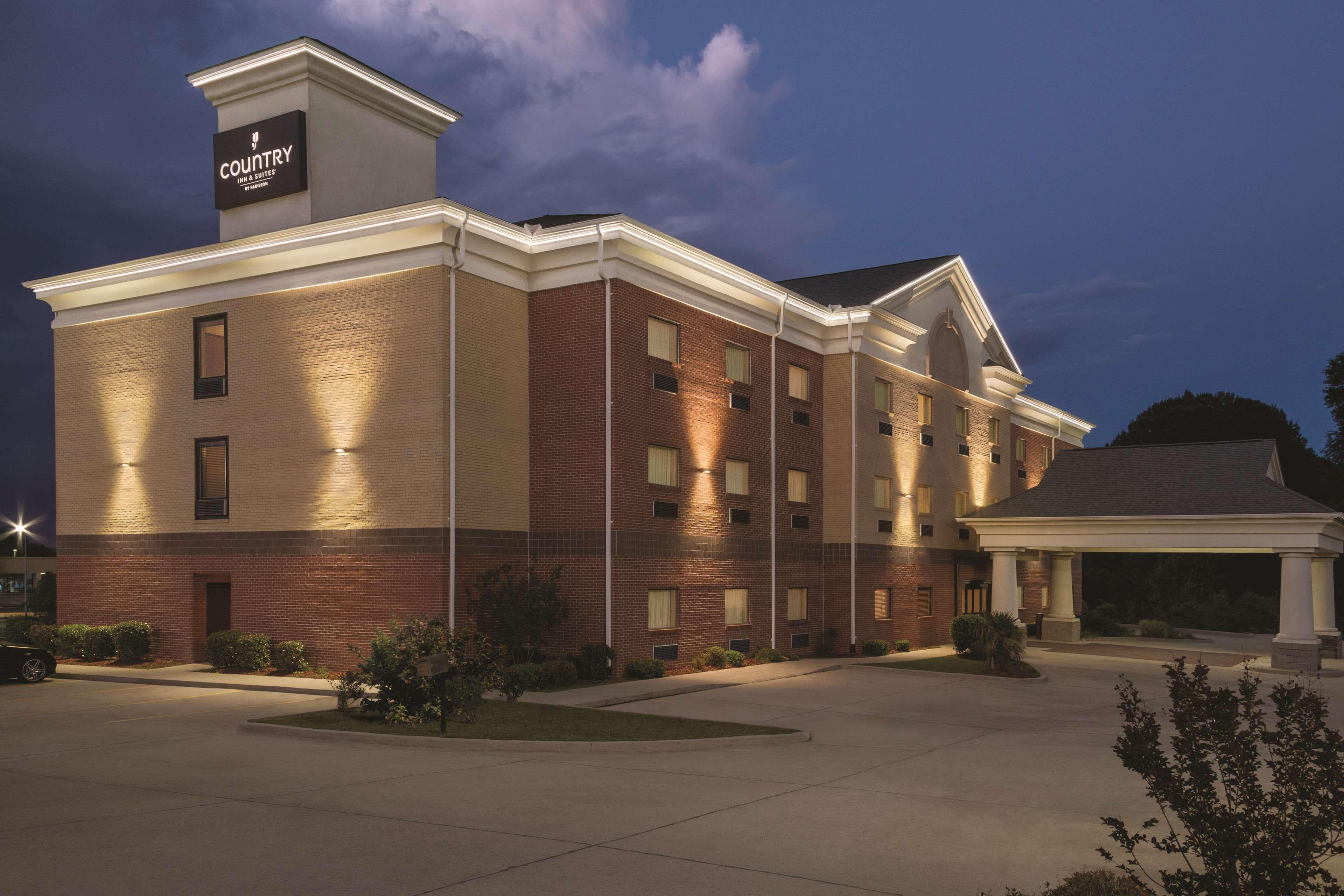 Country Inn & Suites by Radisson, Byram/Jackson South, MS - Image 1