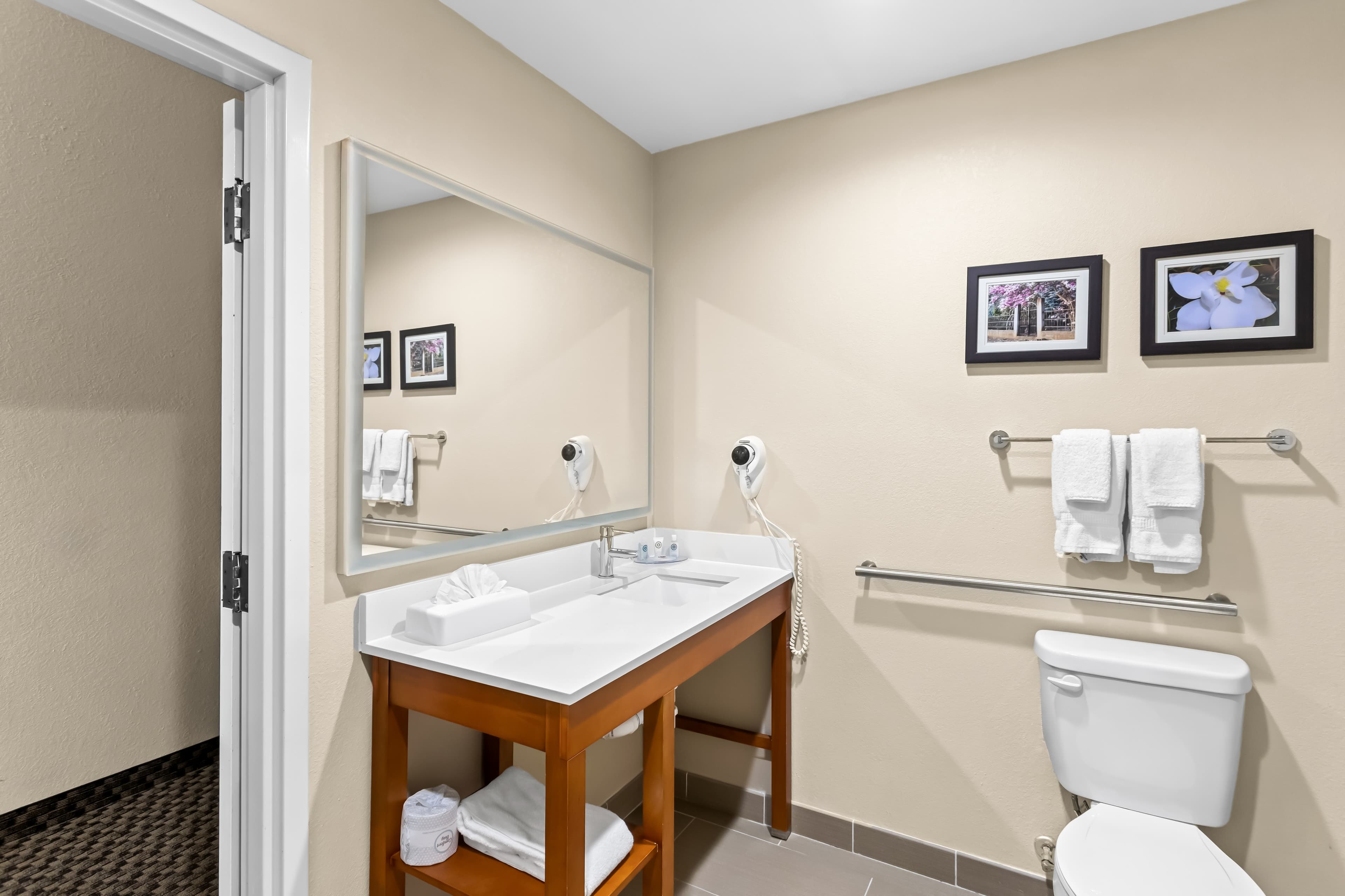 Comfort Inn & Suites Grenada — 6