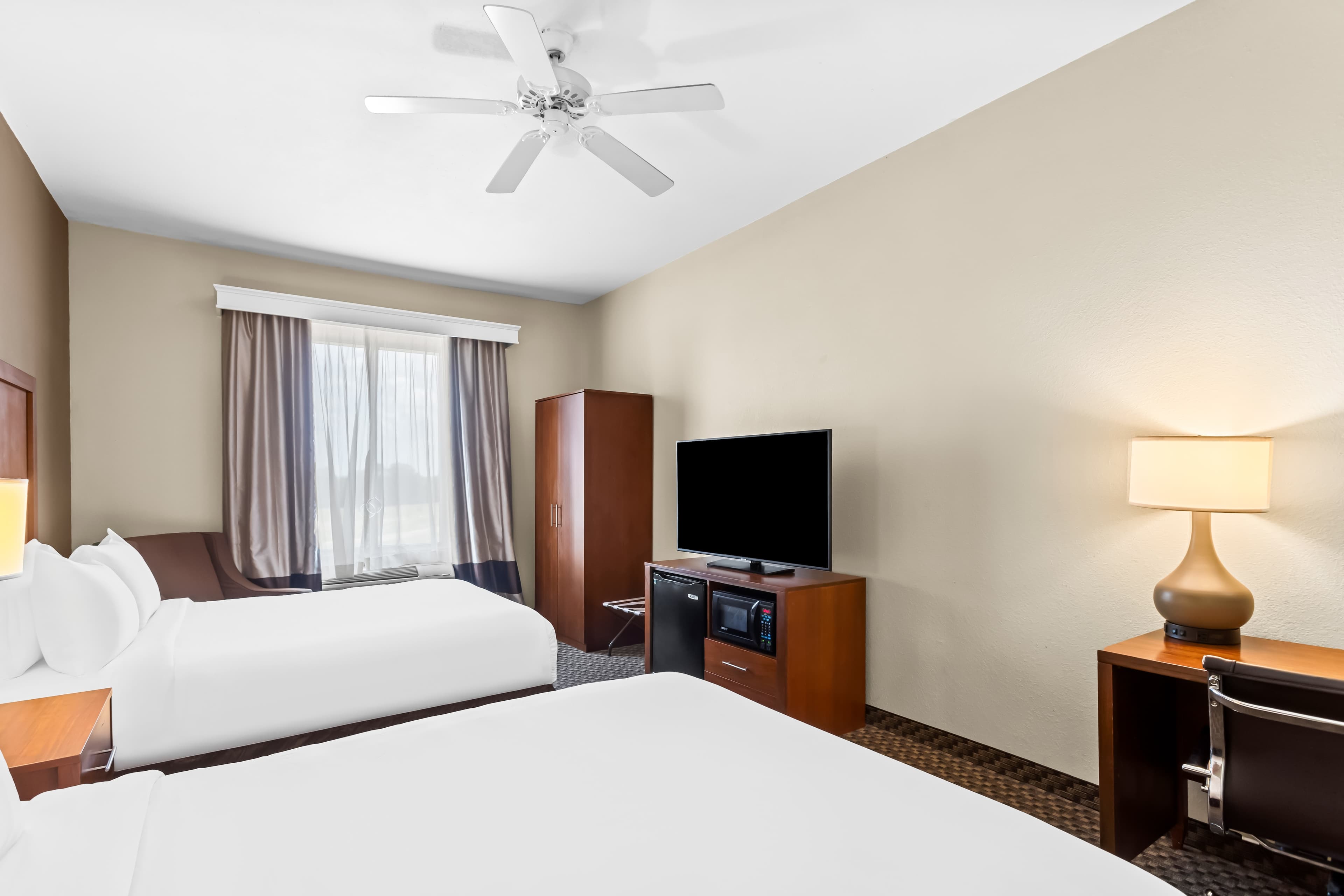Comfort Inn & Suites Grenada — 8