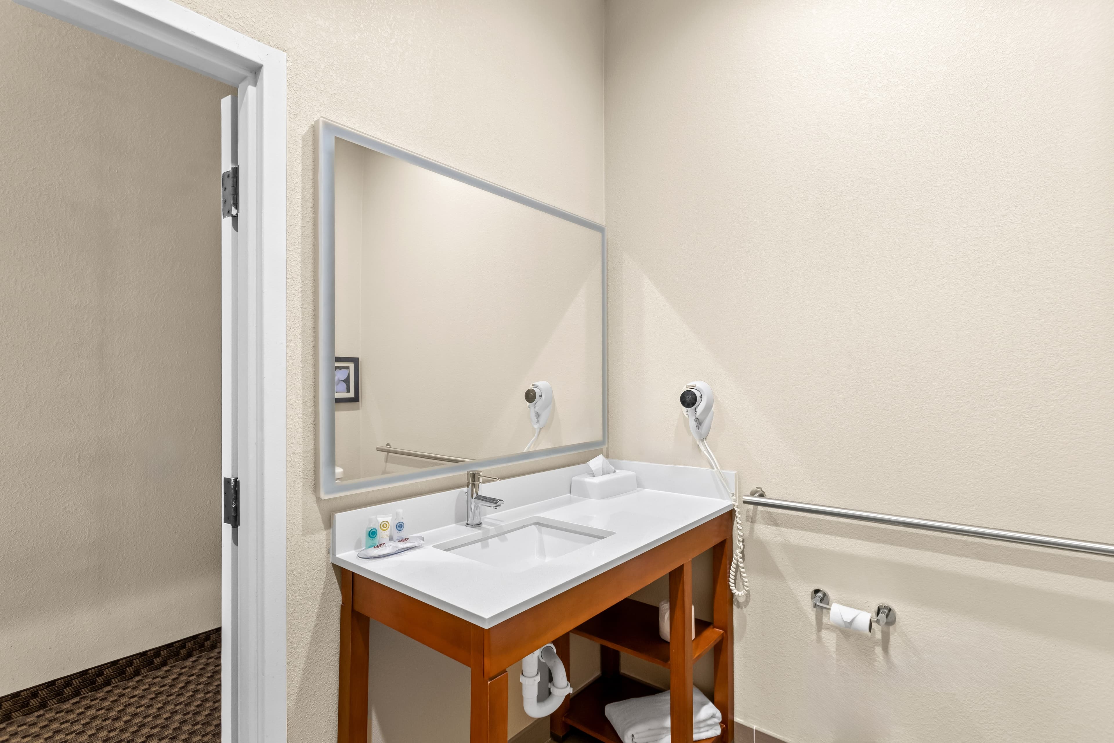 Comfort Inn & Suites Grenada — 10