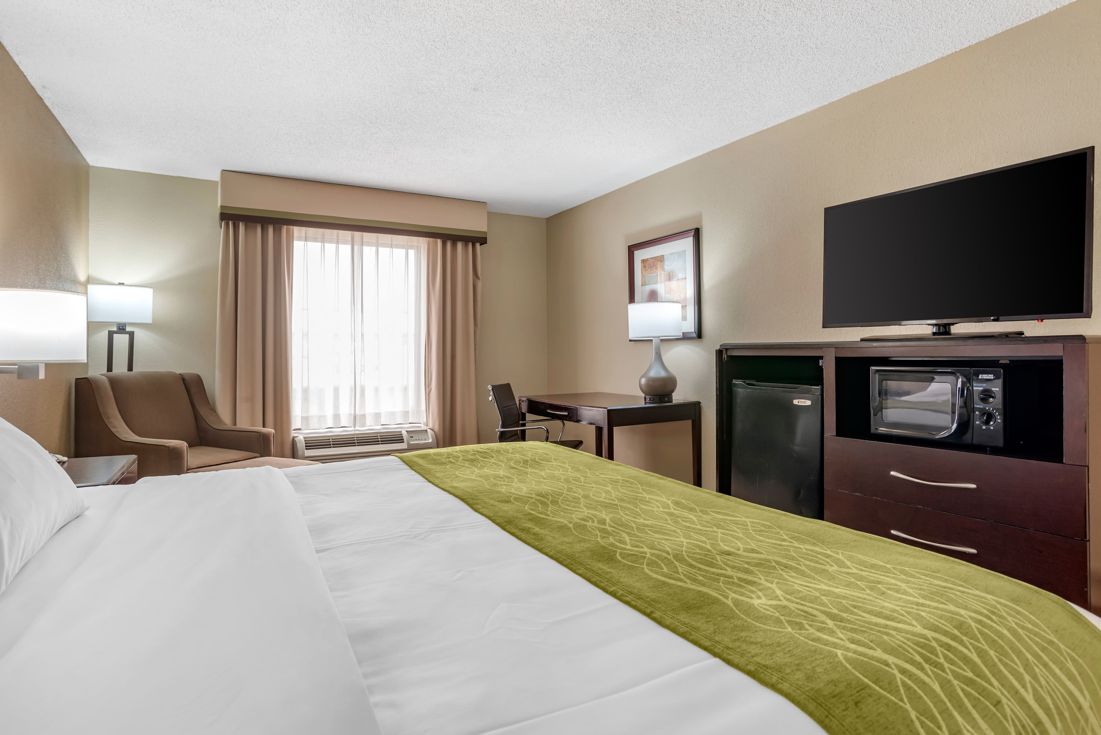 Comfort Inn Pearl-Jackson - Image 4