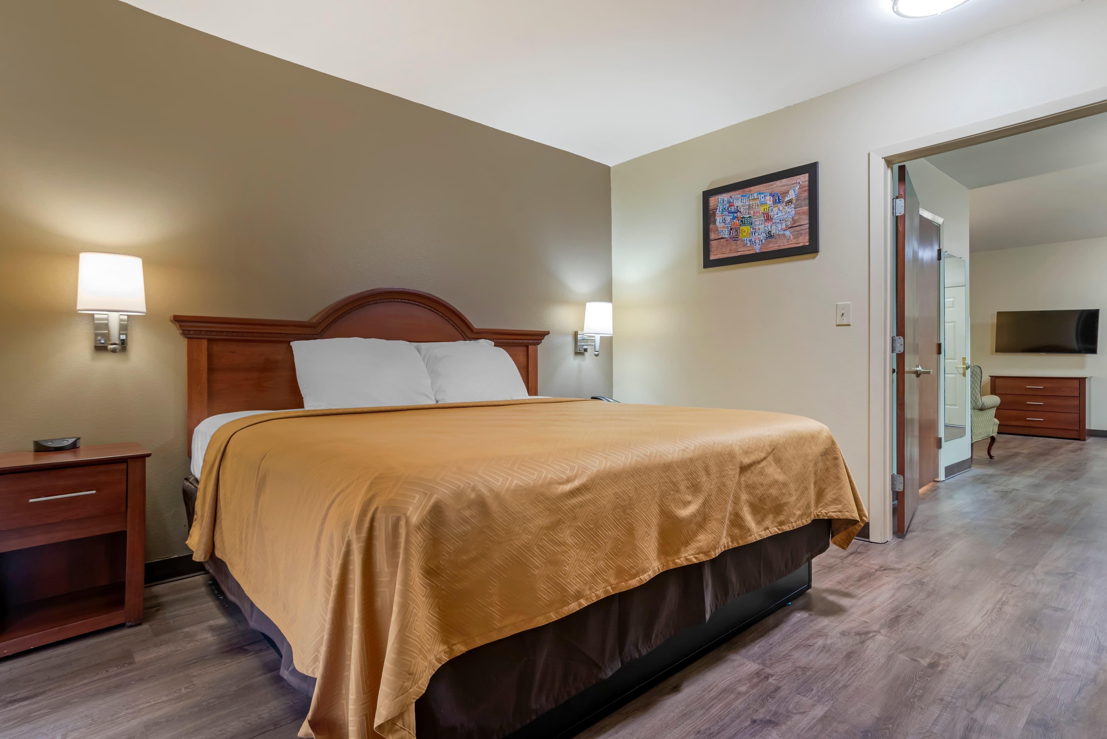 Econo Lodge Inn & Suites Flowood - Jackson Northwest — 23