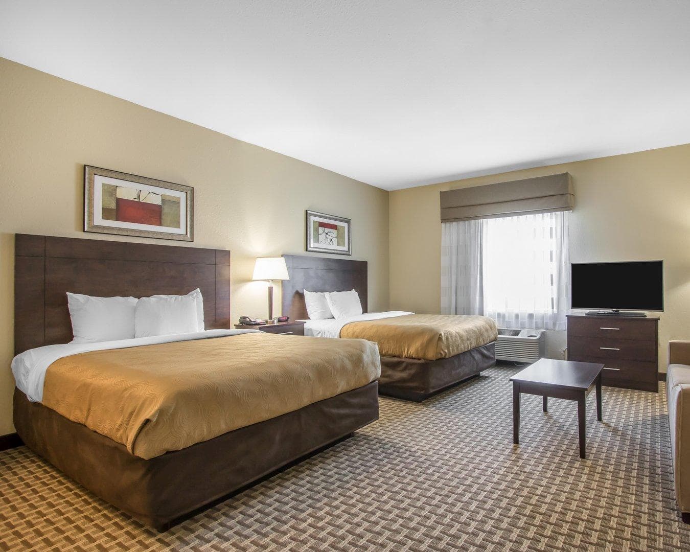 MainStay Suites Meridian - Bonita Lakes — 9