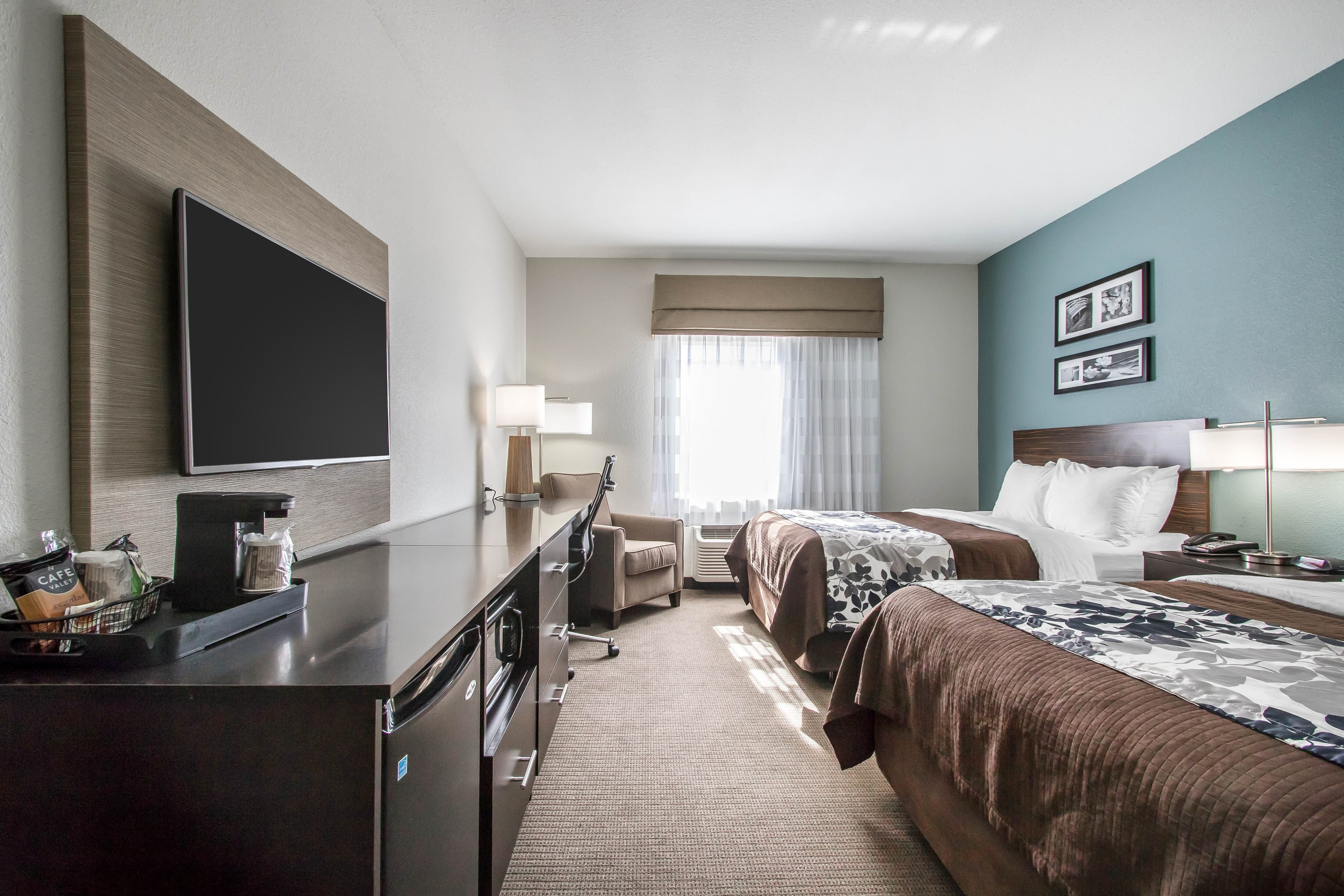 Sleep Inn & Suites Meridian - Bonita Lakes - Image 5