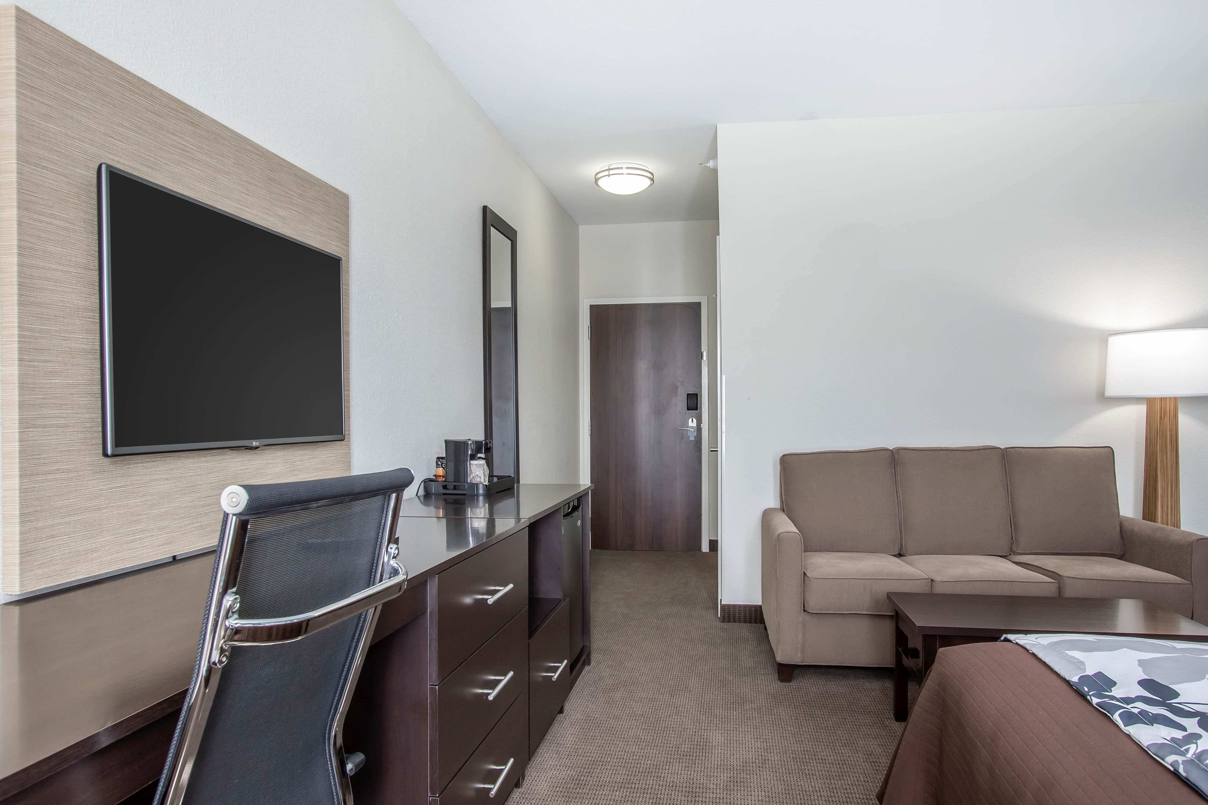 Sleep Inn & Suites Meridian - Bonita Lakes — 10