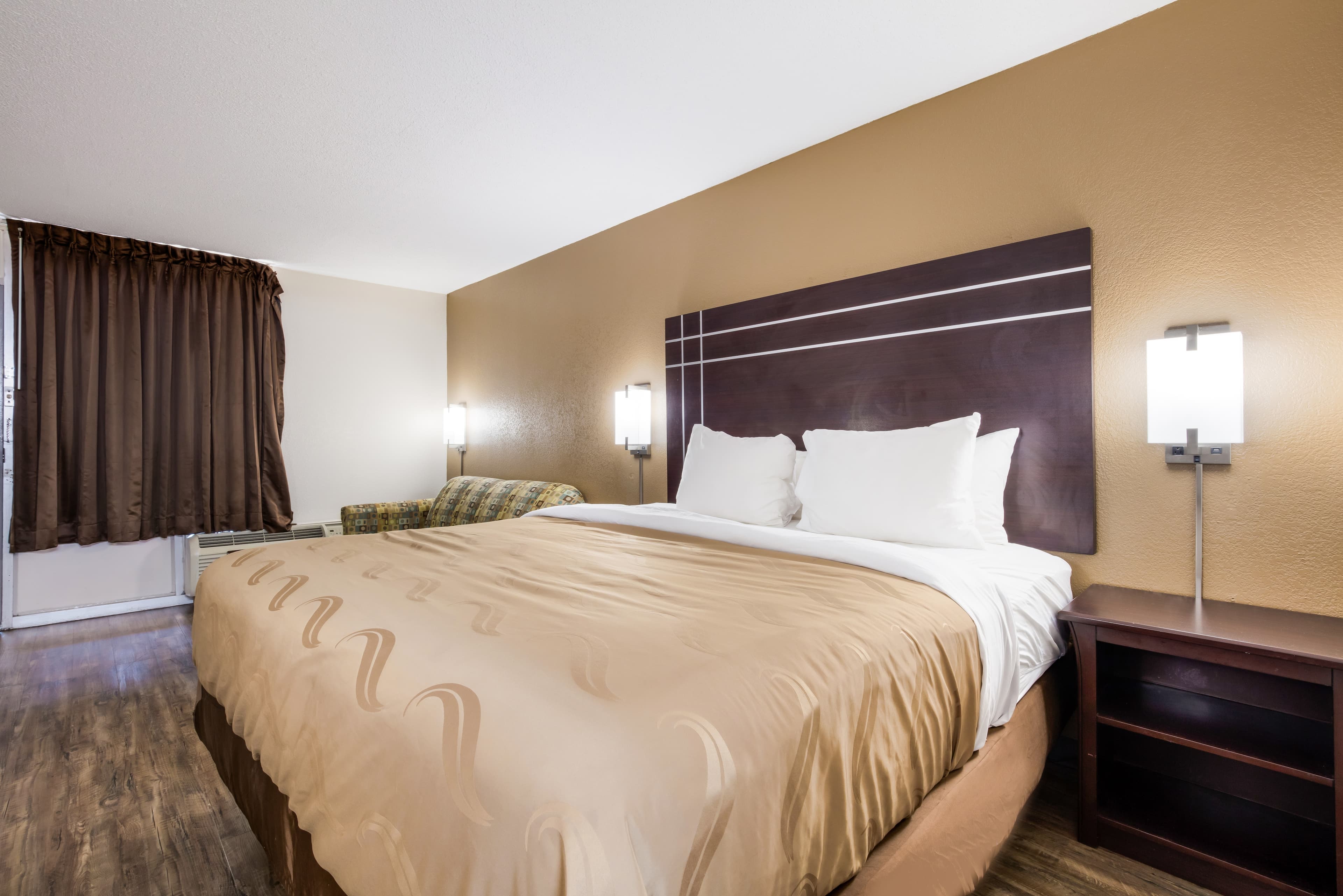 Quality Inn Starkville near University - Image 1