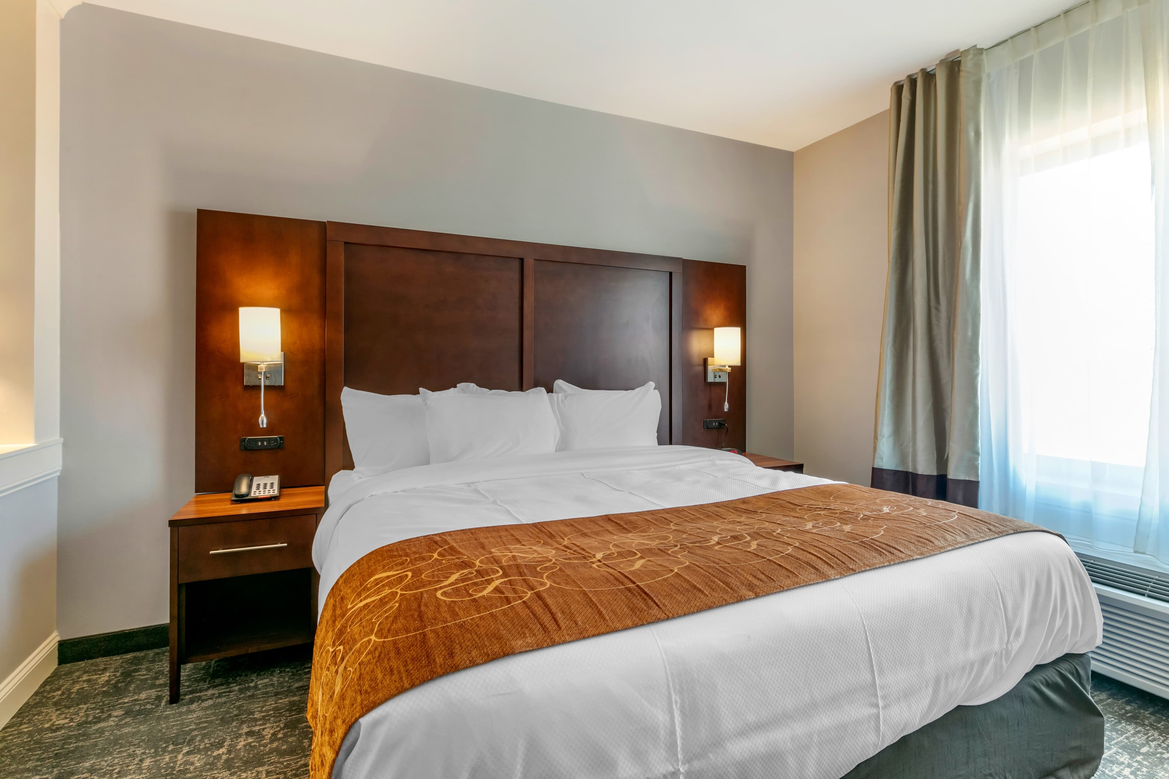Comfort Suites North Tupelo — 12