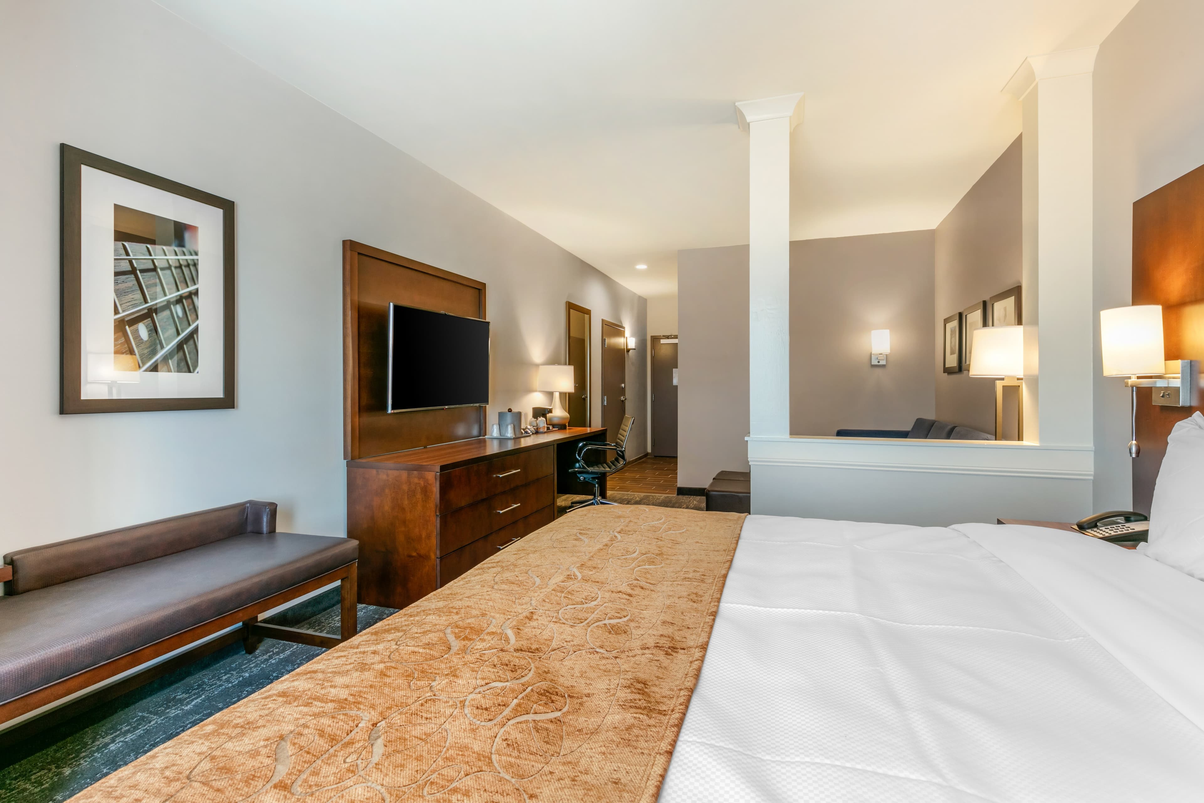 Comfort Suites North Tupelo — 5