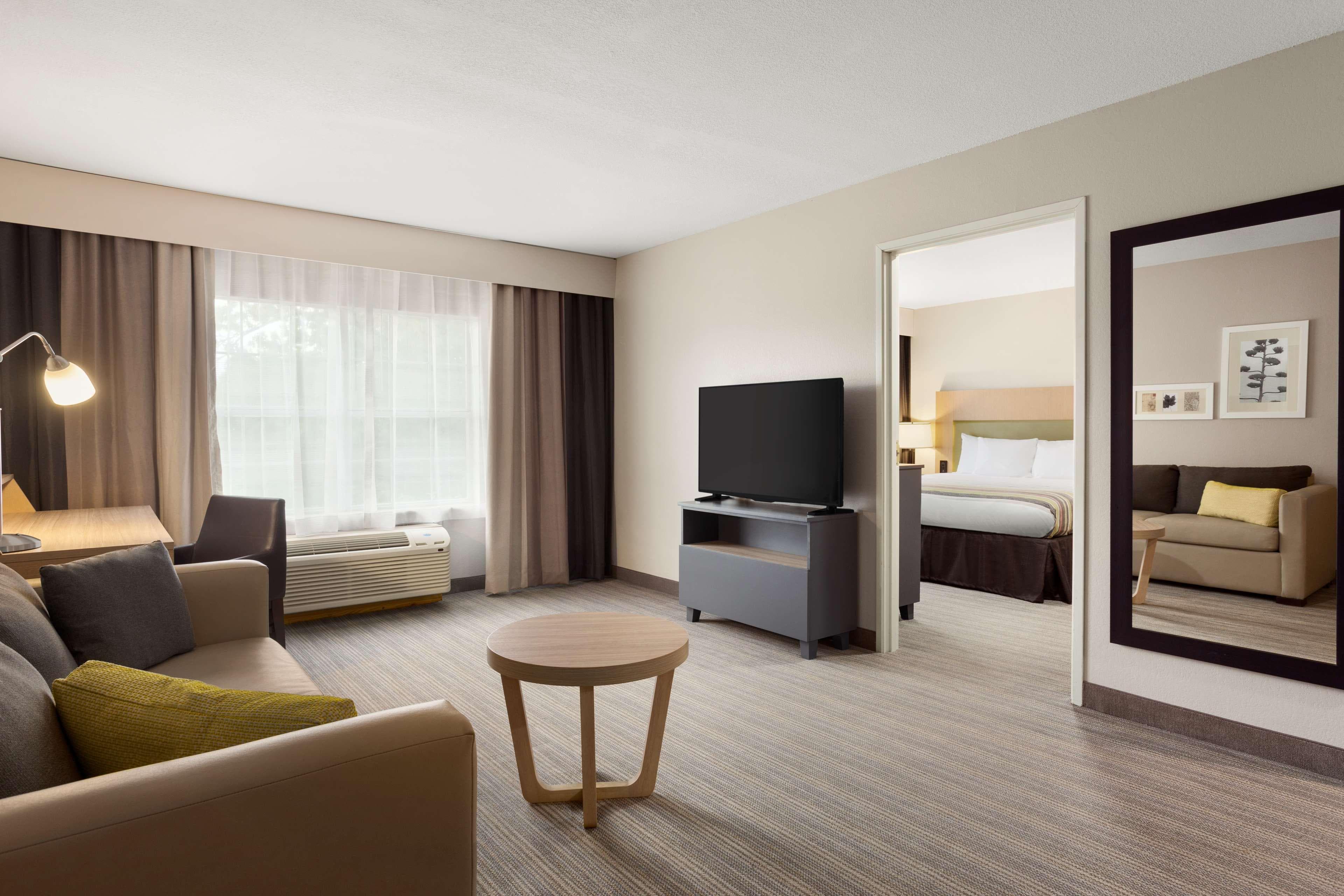 Country Inn & Suites by Radisson, Jackson-Airport, MS — 8
