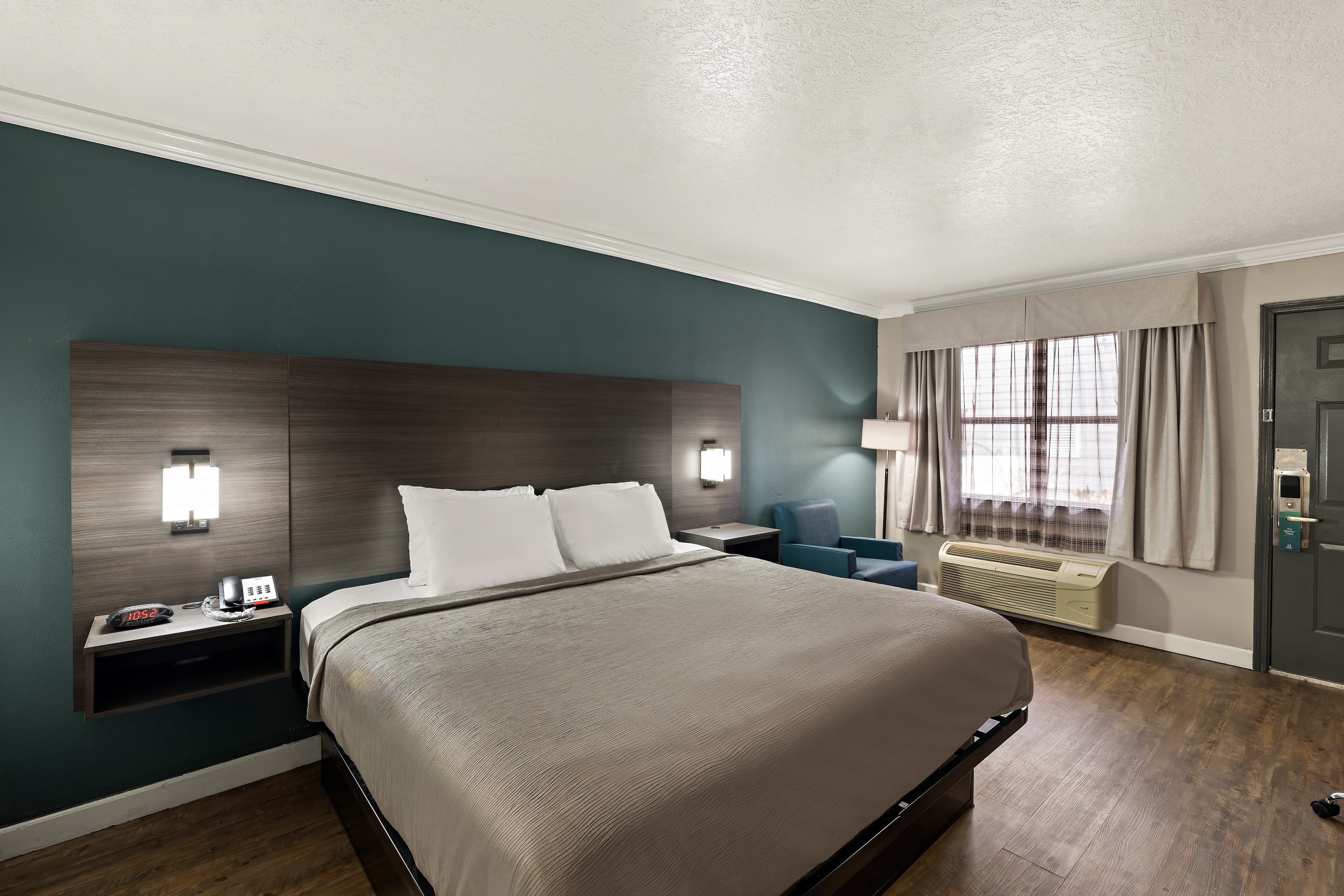 Quality Inn Ocean Springs - Biloxi East - Image 4
