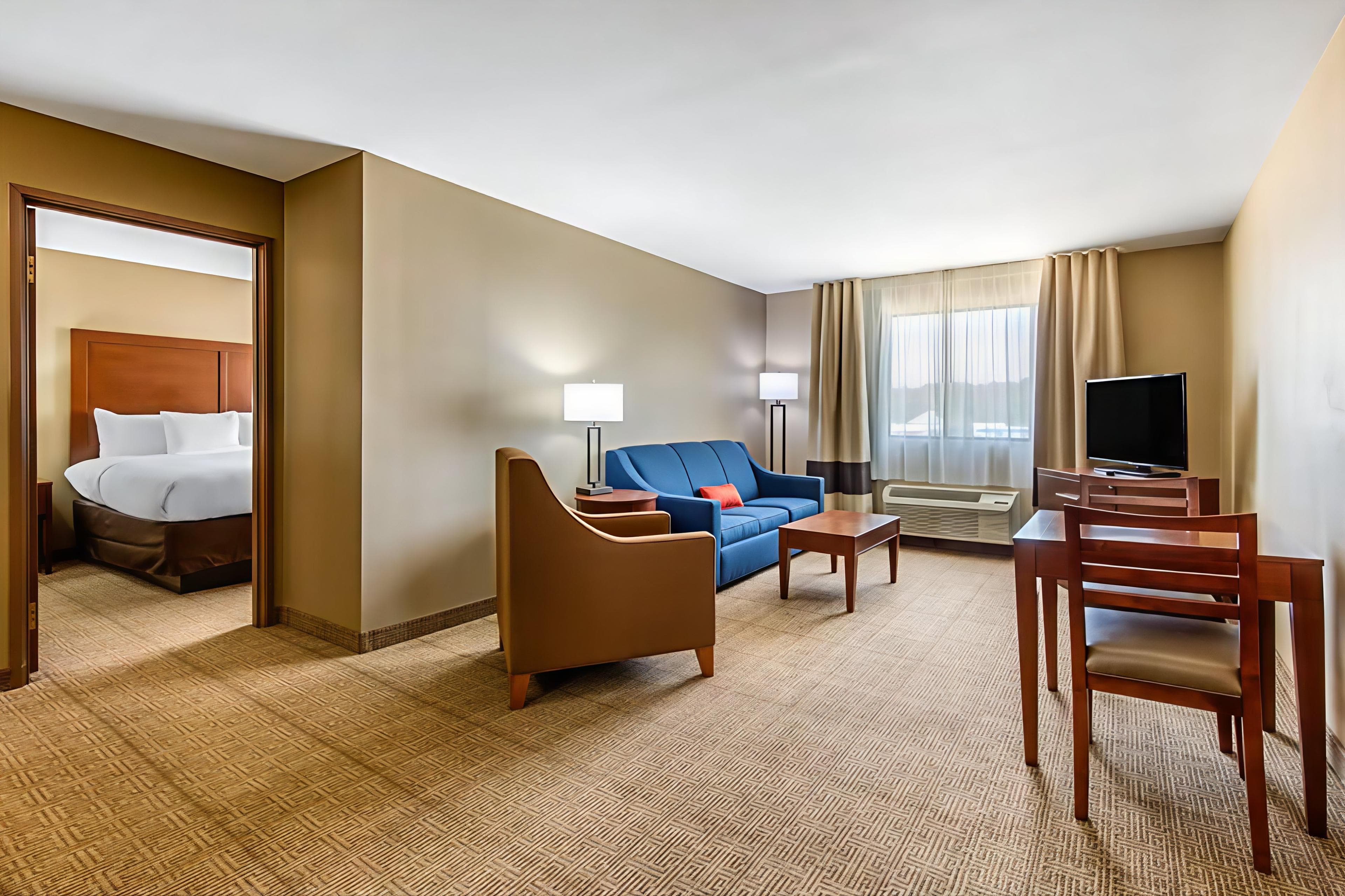 Comfort Inn & Suites Mccomb — 9
