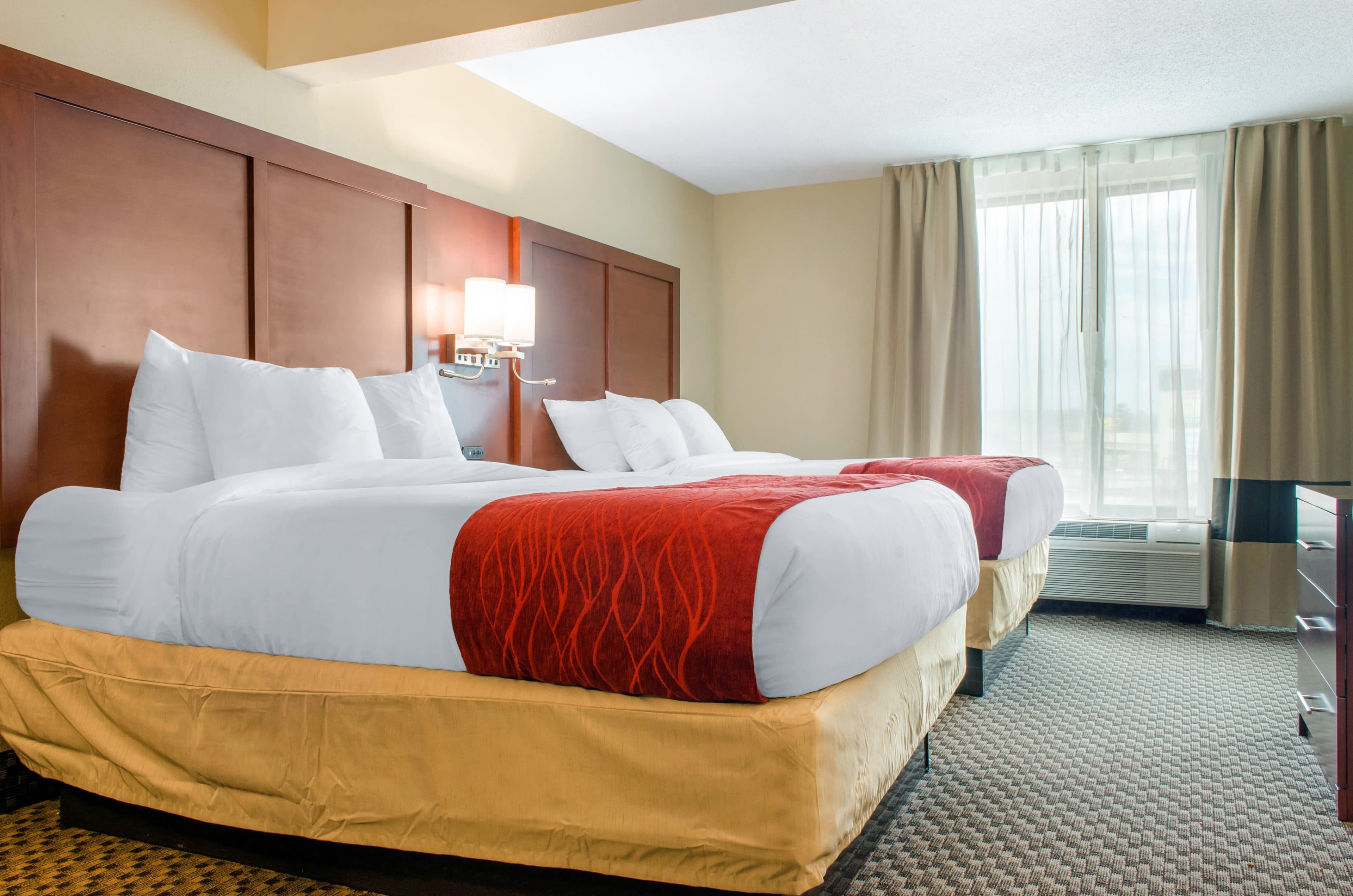 Comfort Inn & Suites Biloxi-D'Iberville — 7