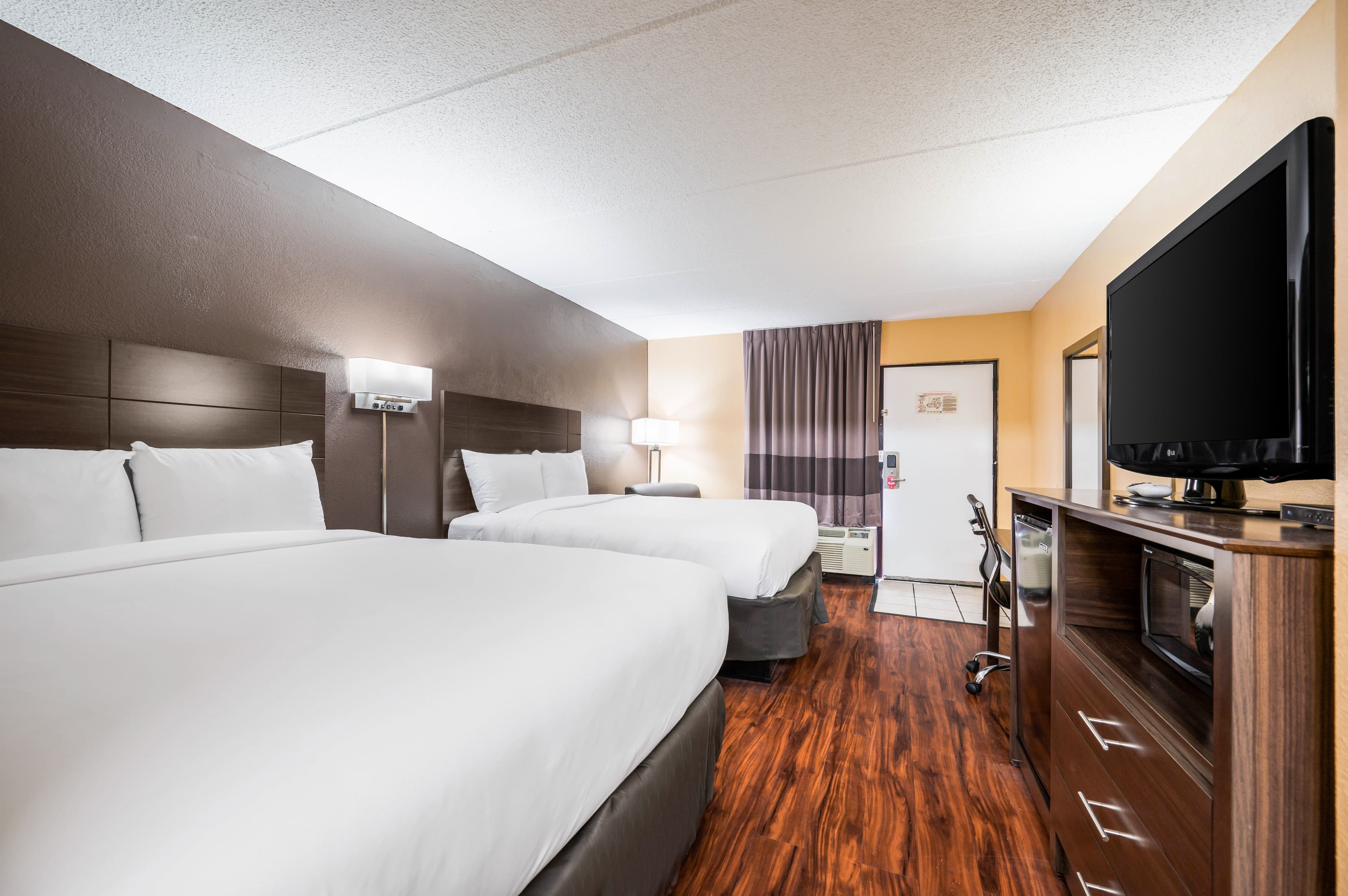 Econo Lodge Columbus near Airport — 20