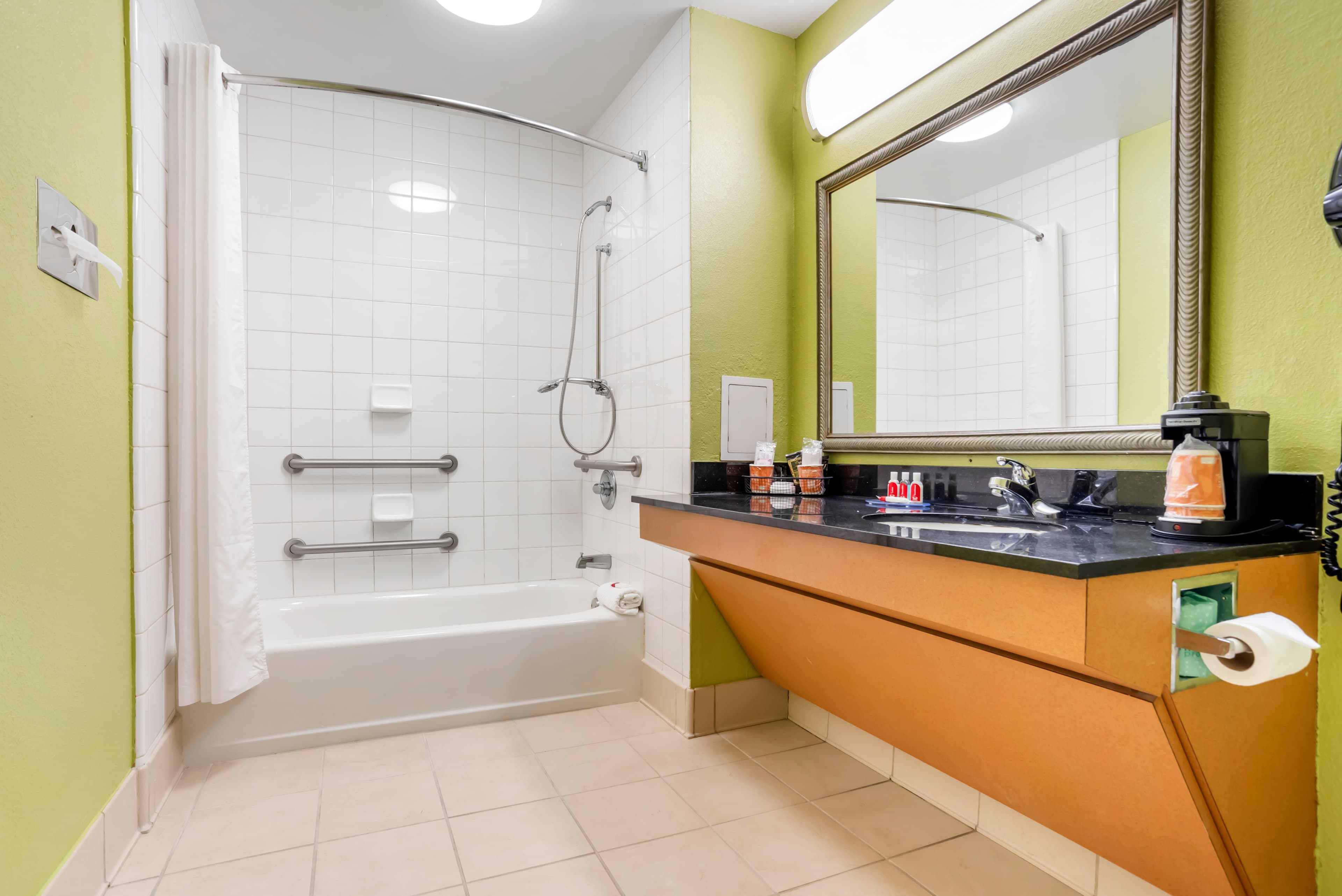 Econo Lodge Moss Point - Pascagoula — 9