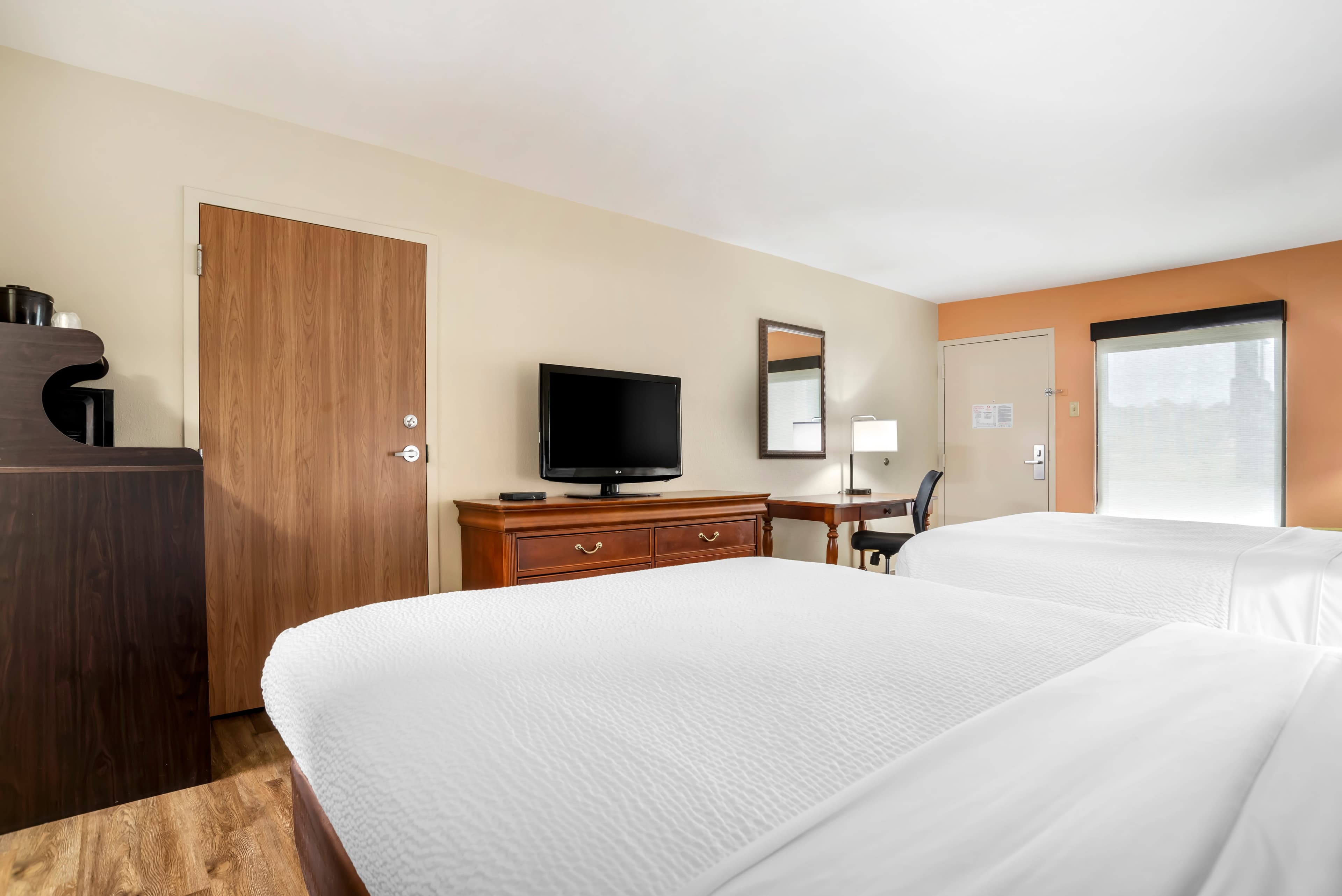 Econo Lodge Moss Point - Pascagoula — 16