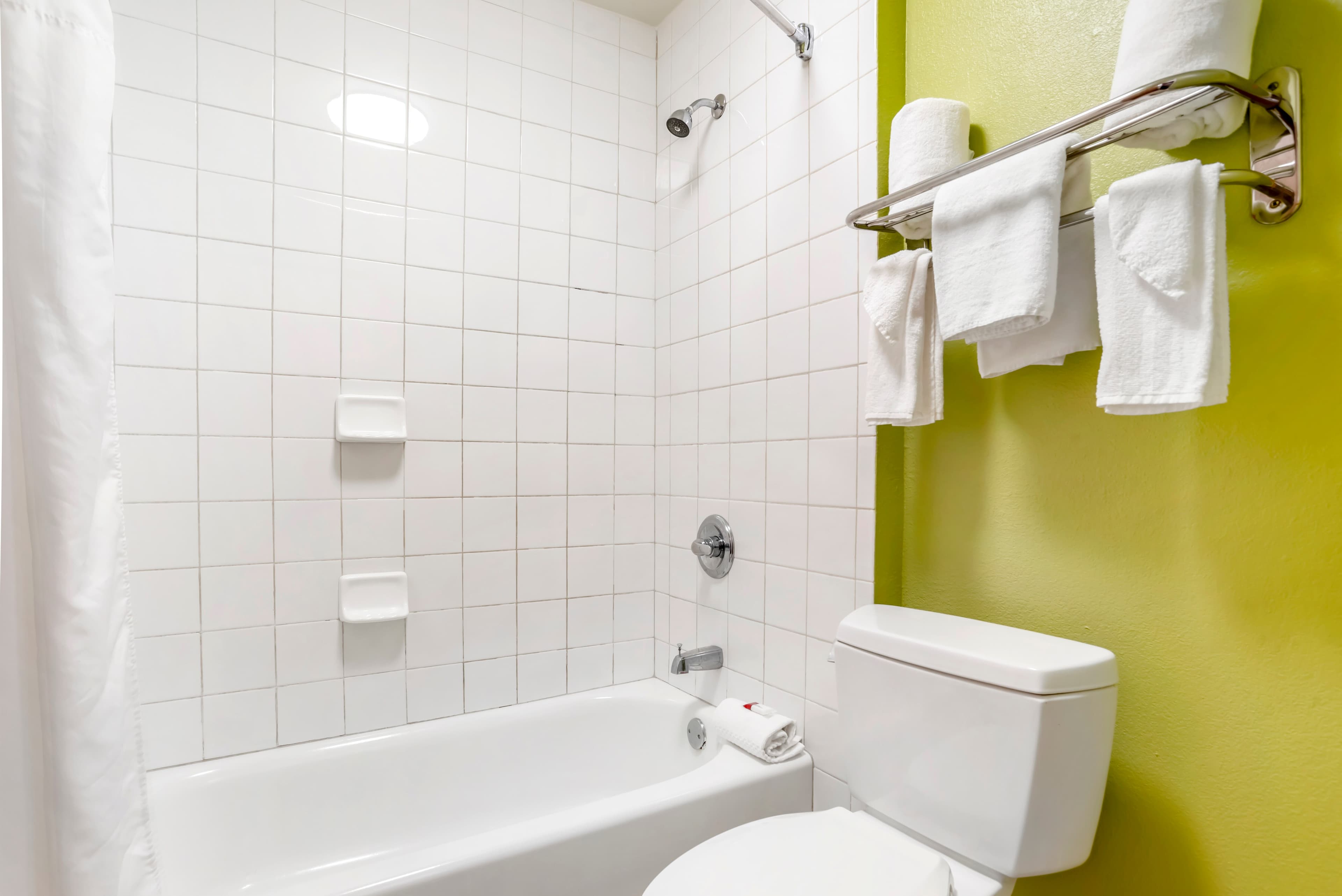 Econo Lodge Moss Point - Pascagoula — 17