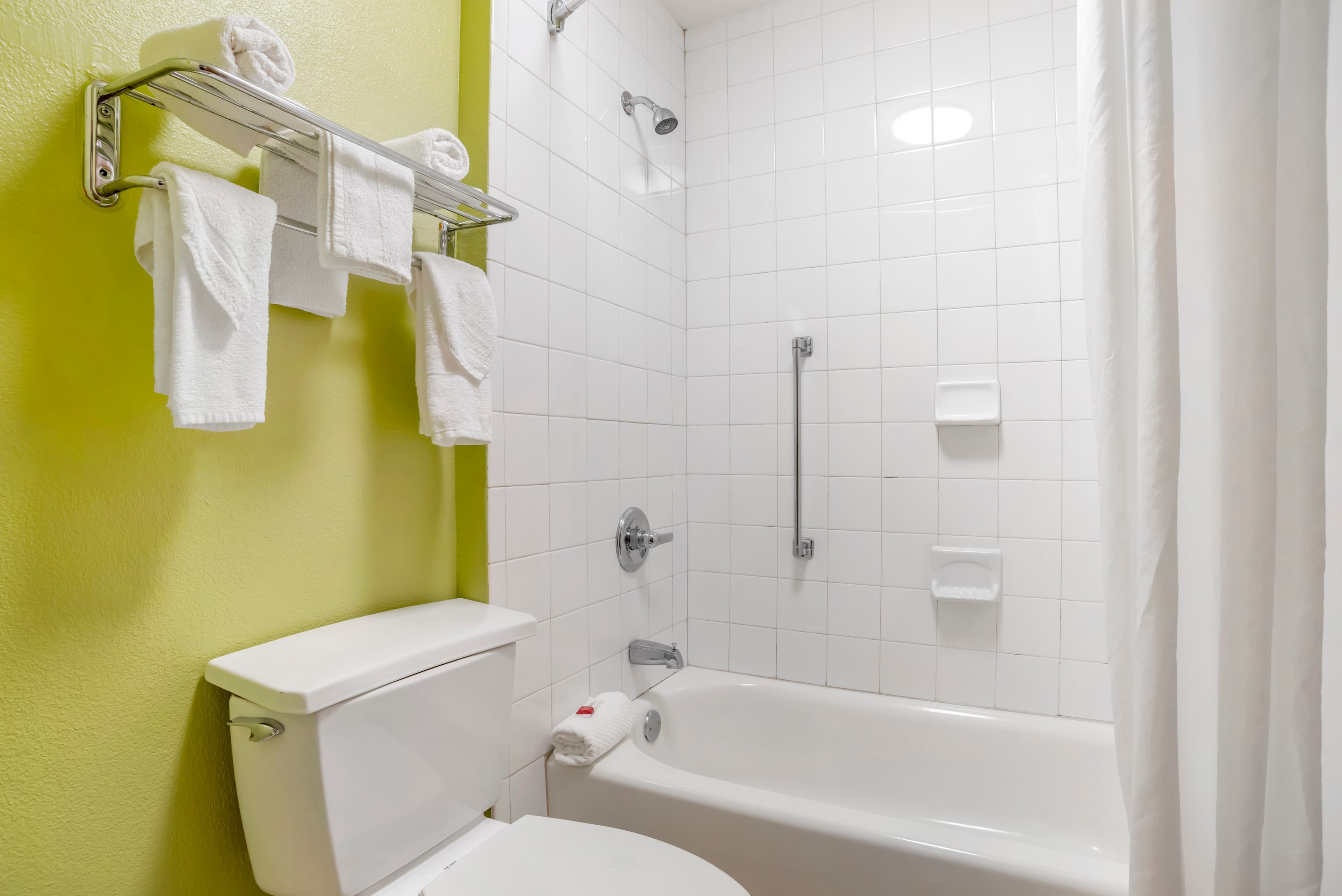 Econo Lodge Moss Point - Pascagoula — 21