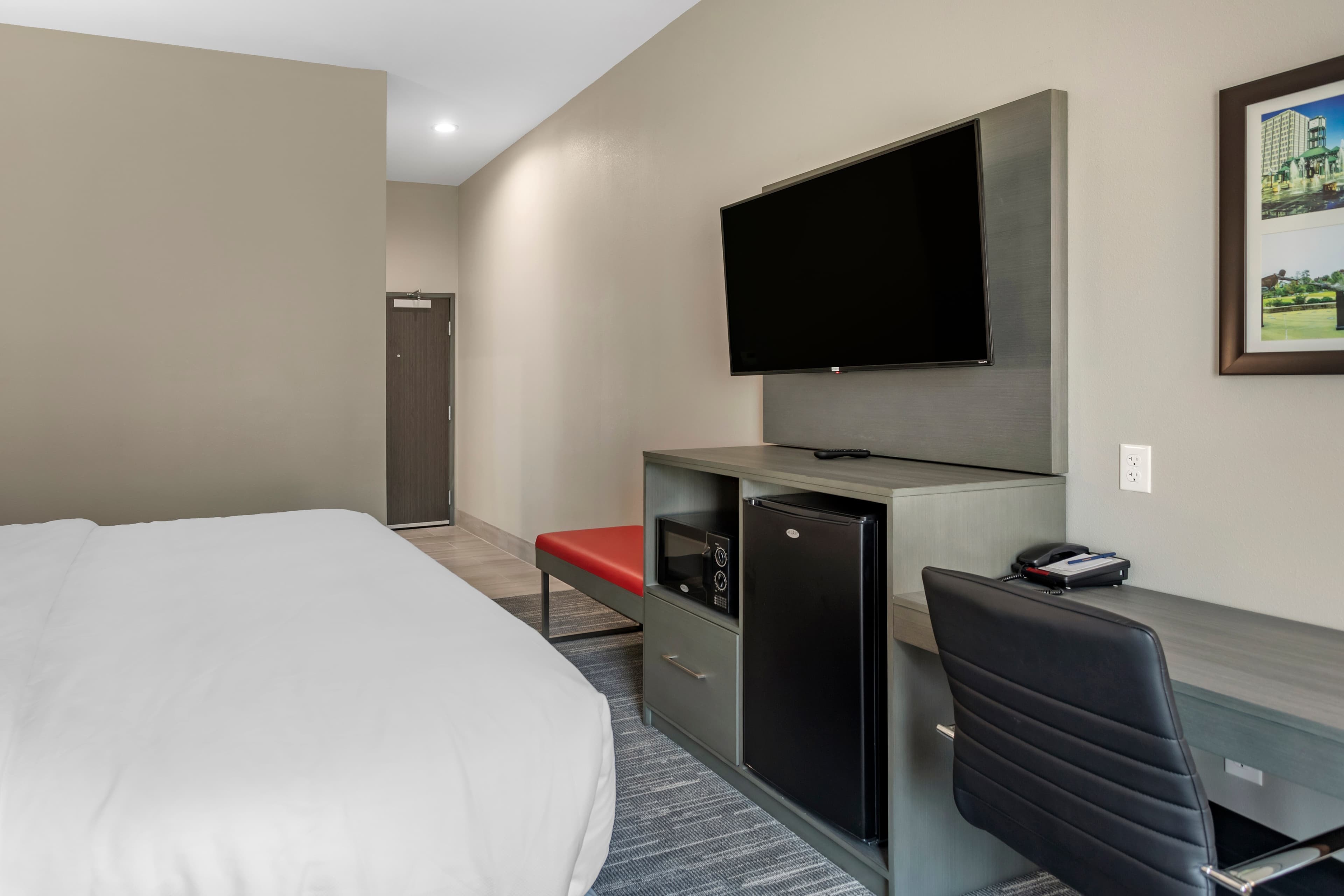 Comfort Inn & Suites Olive Branch Old Towne - Image 4