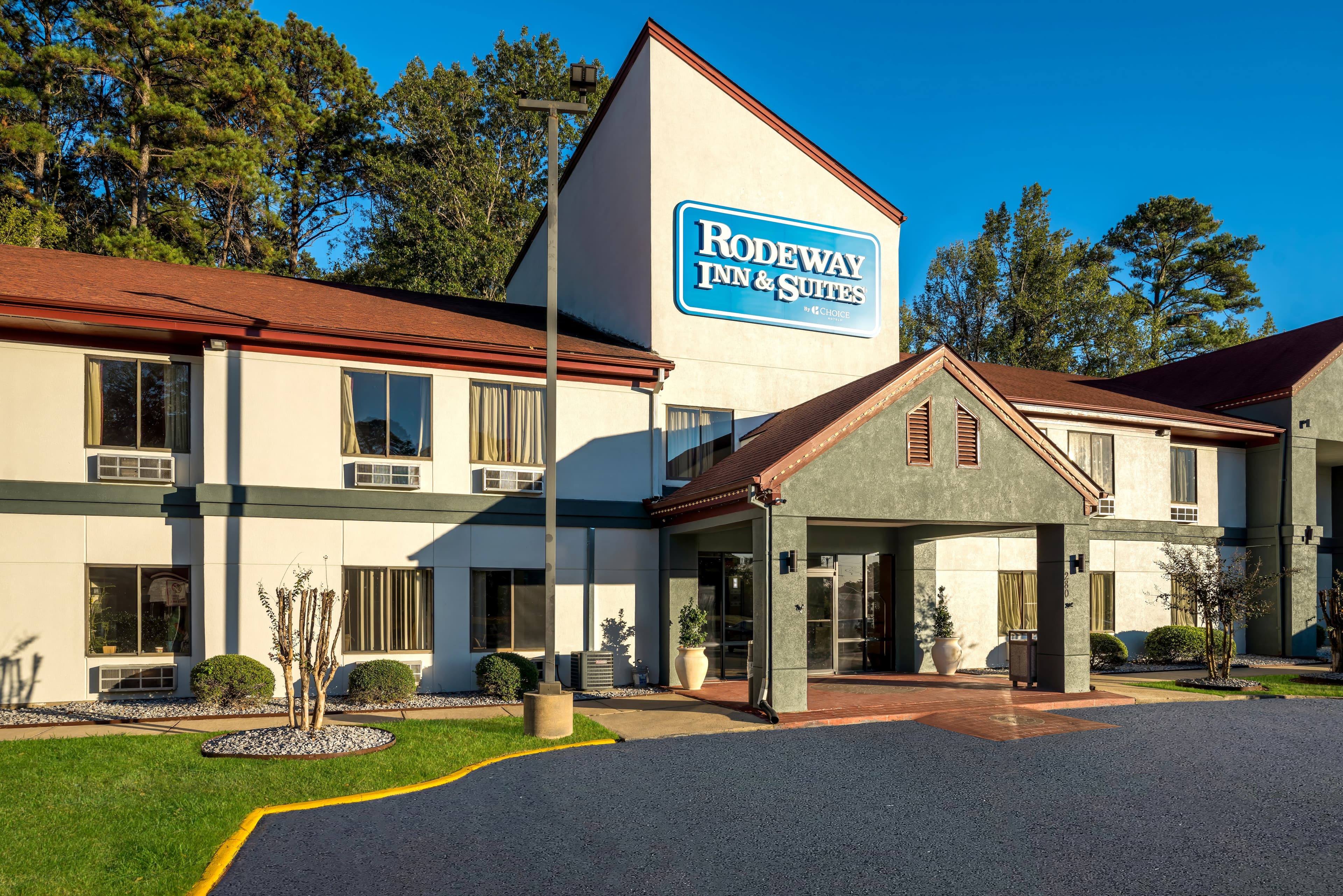 Rodeway Inn Brandon - Jackson East - Image 1