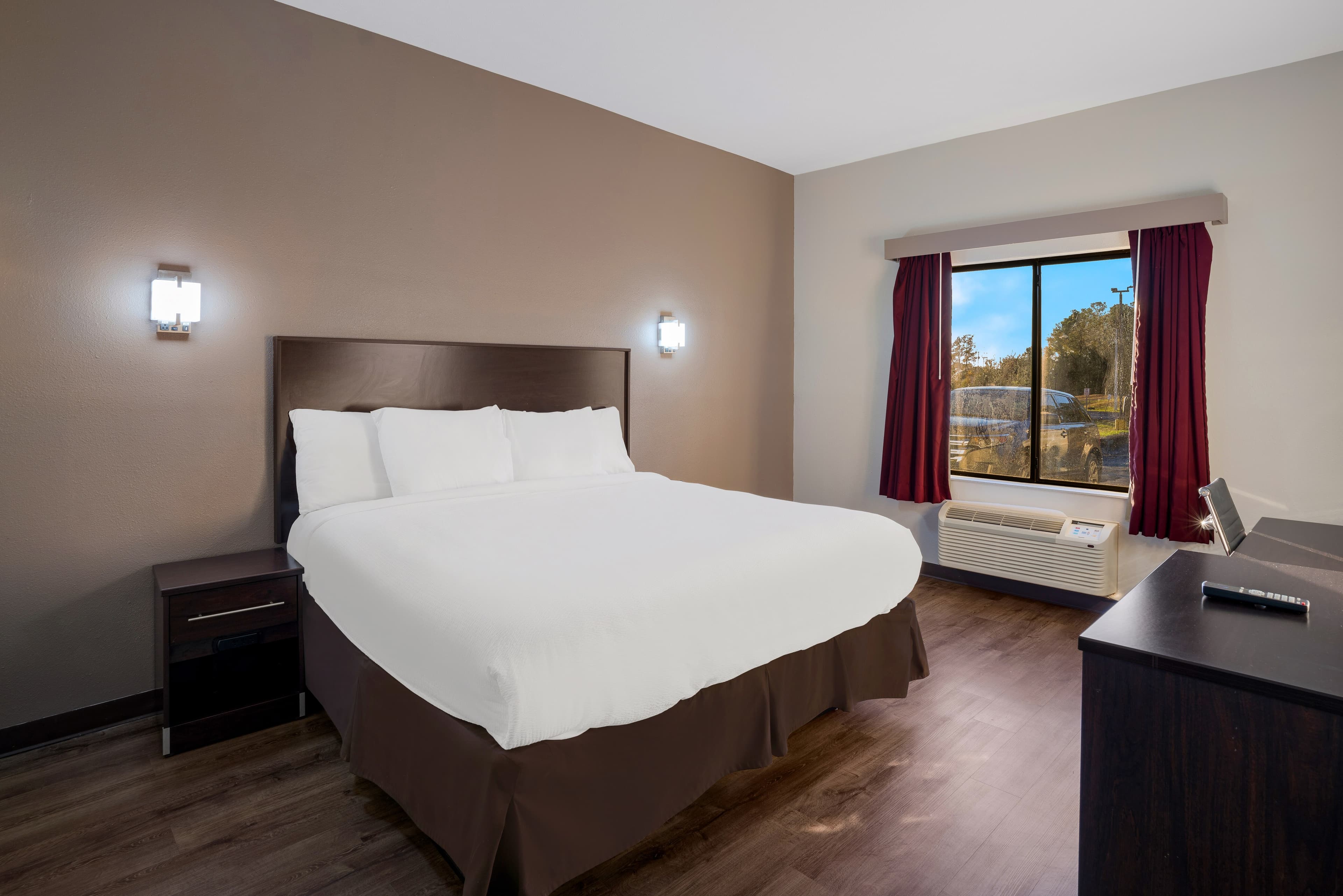 Rodeway Inn Brandon - Jackson East - Image 3