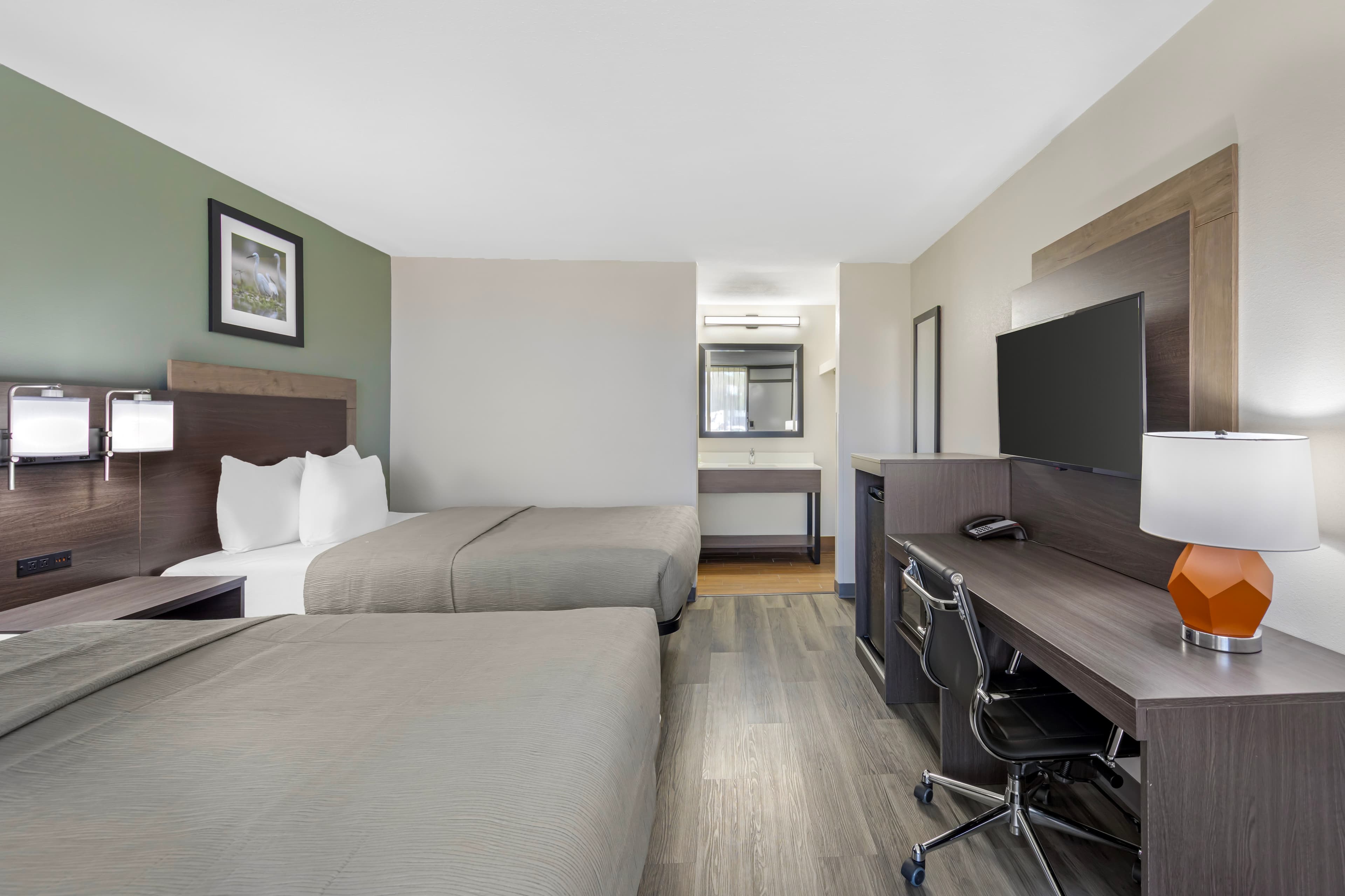 Quality Inn Columbus, MS - Image 1