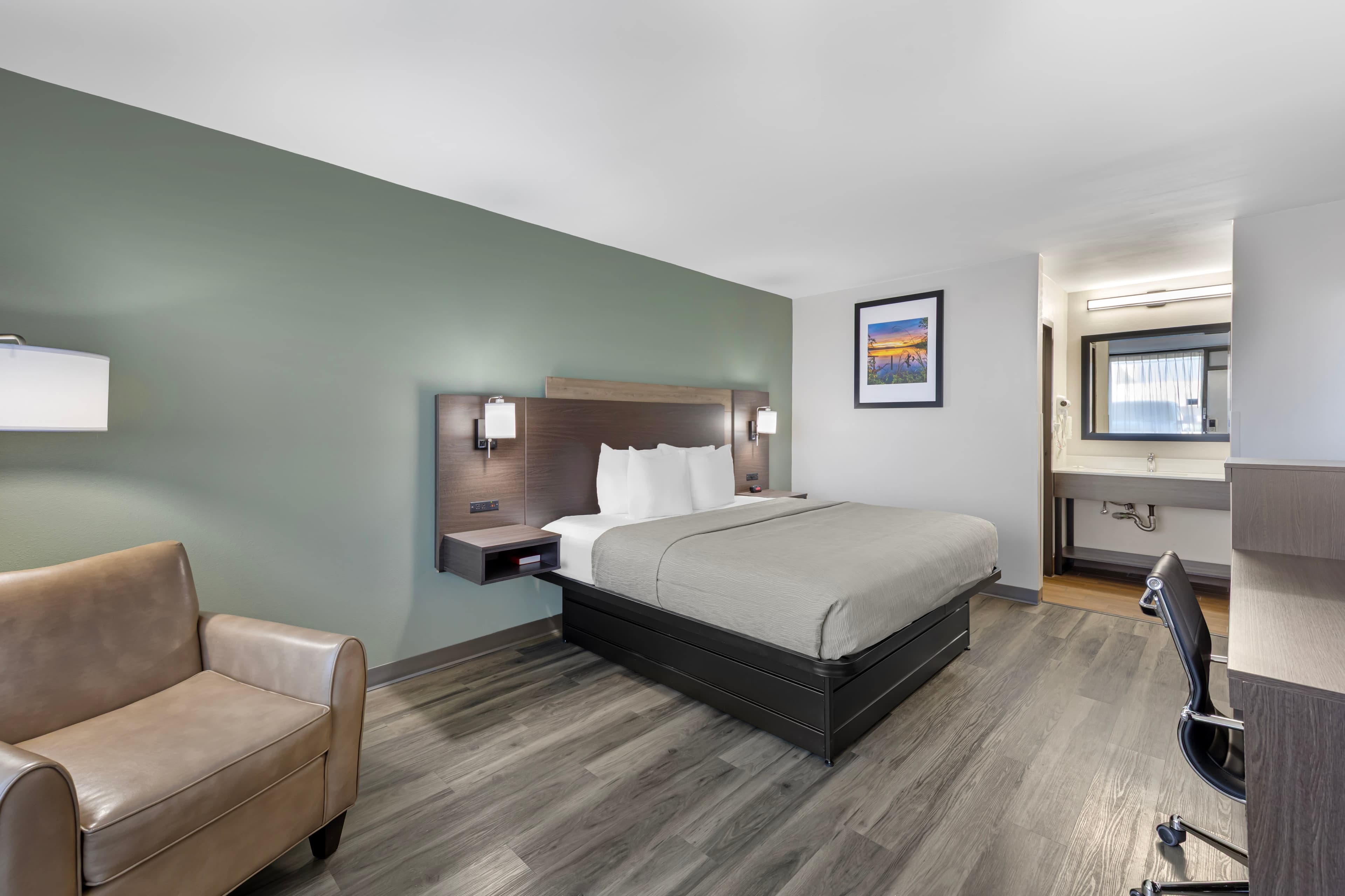 Quality Inn Columbus, MS — 12