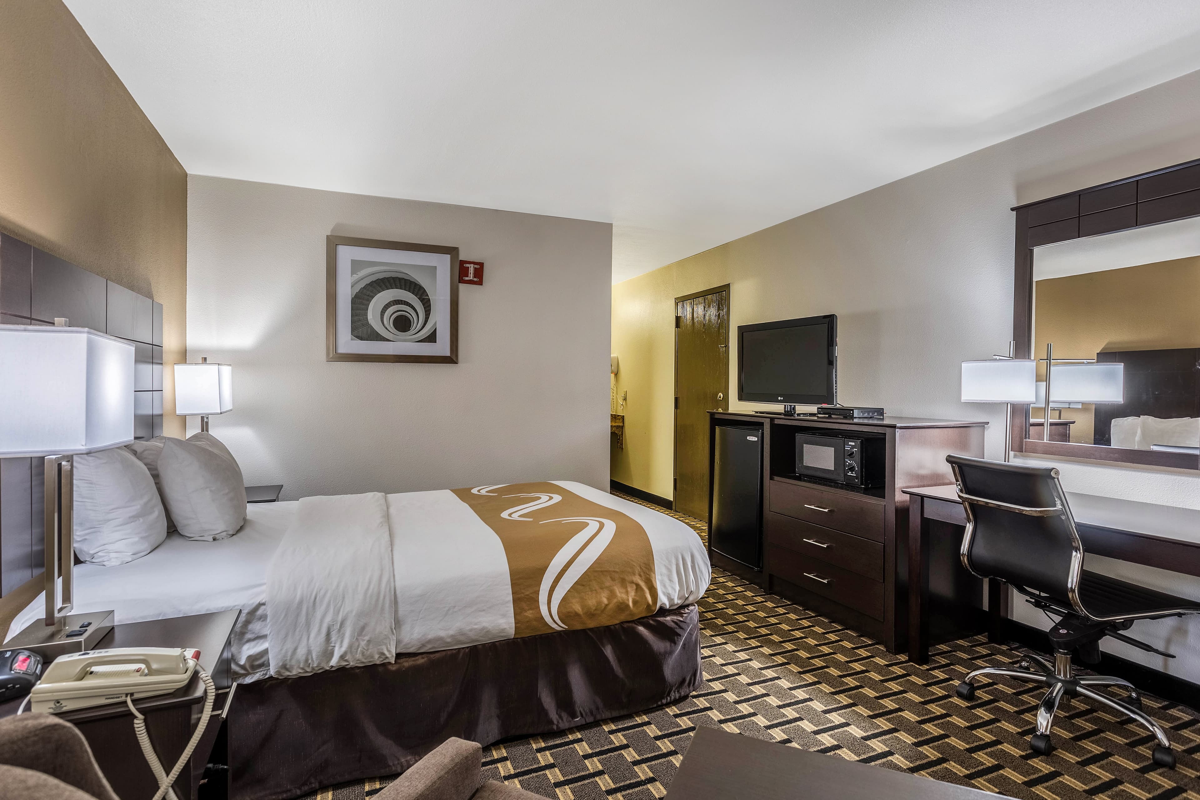 Quality Inn Tupelo Central — 27