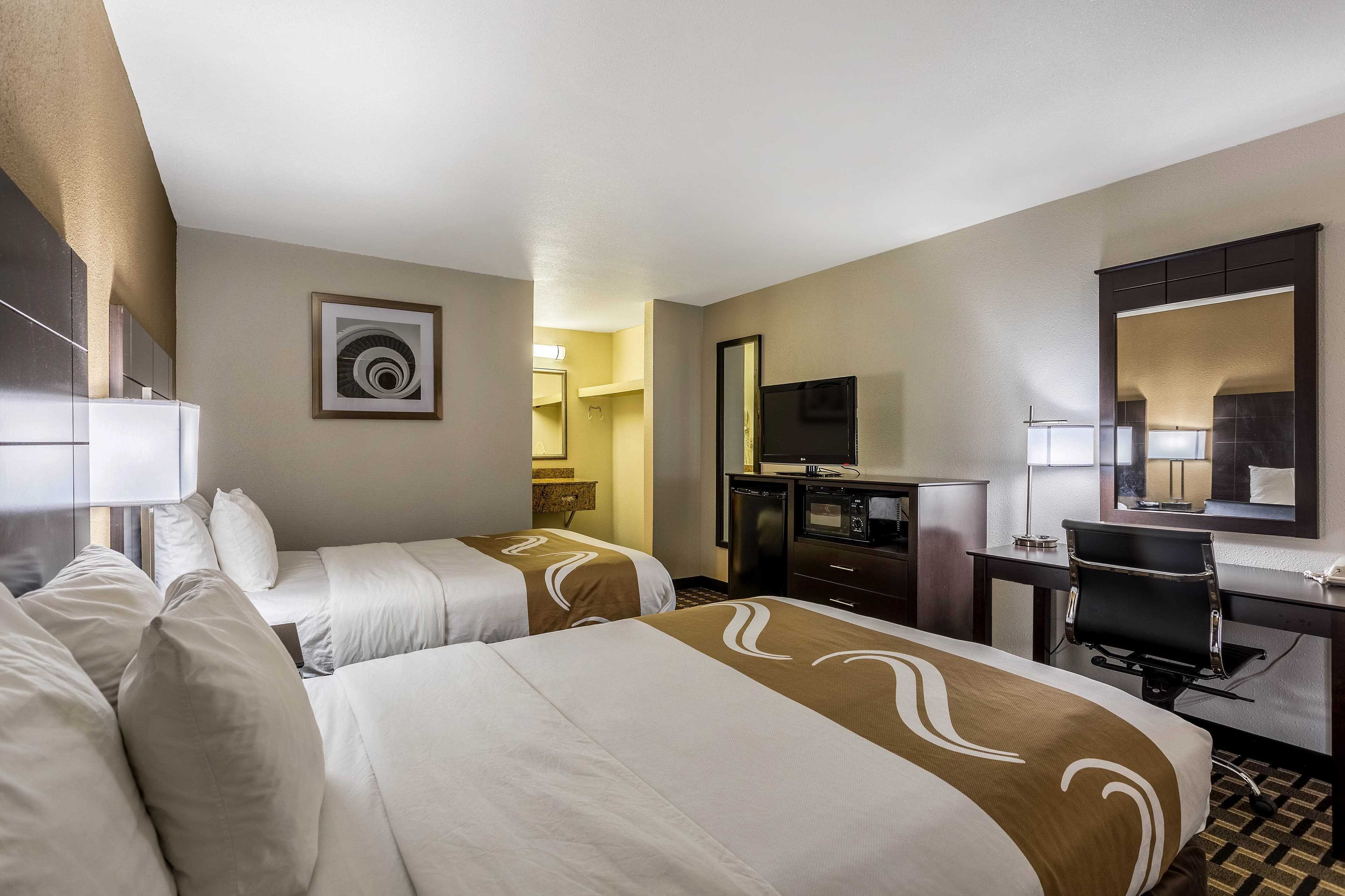 Quality Inn Tupelo Central - Image 3