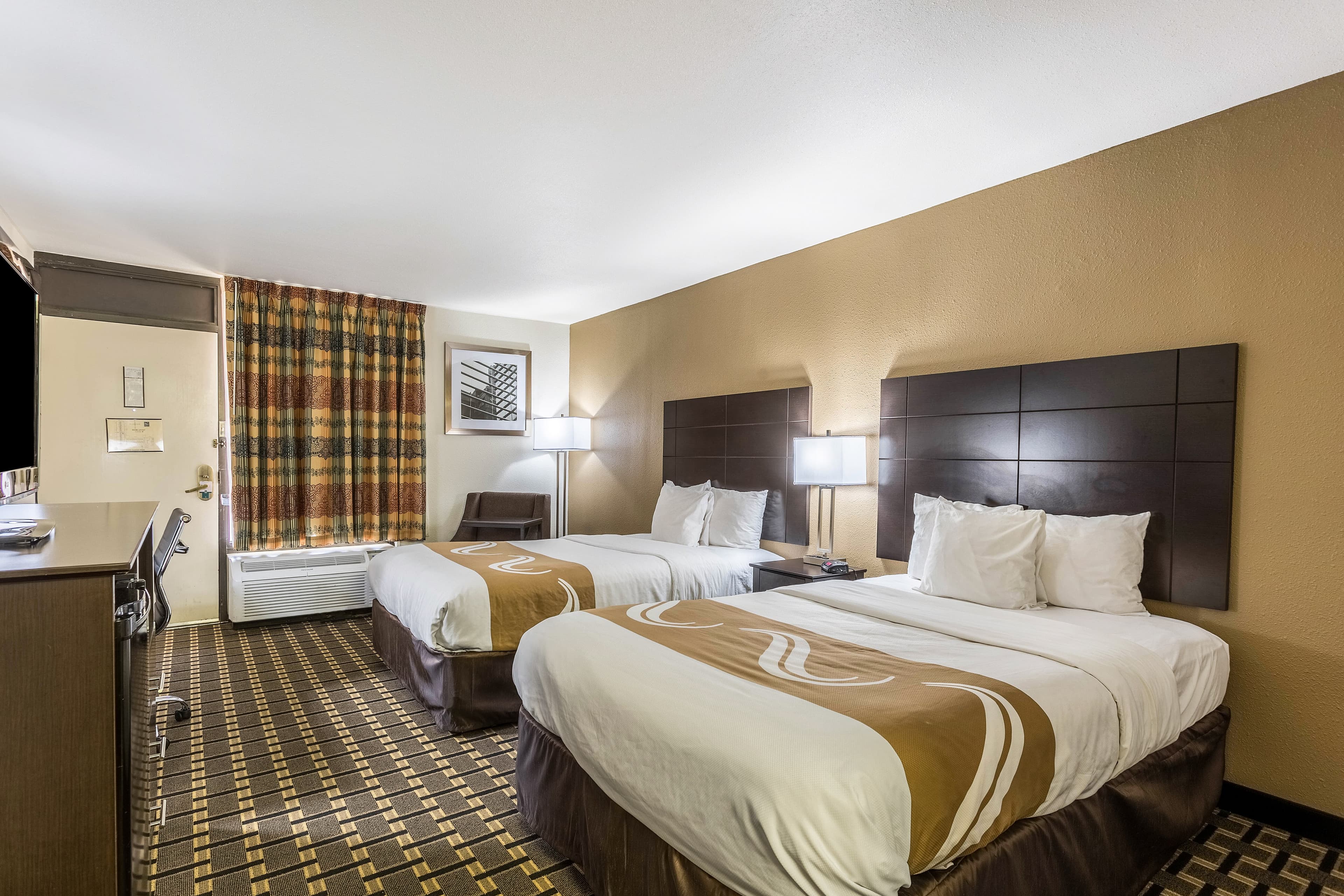 Quality Inn Tupelo Central - Image 4