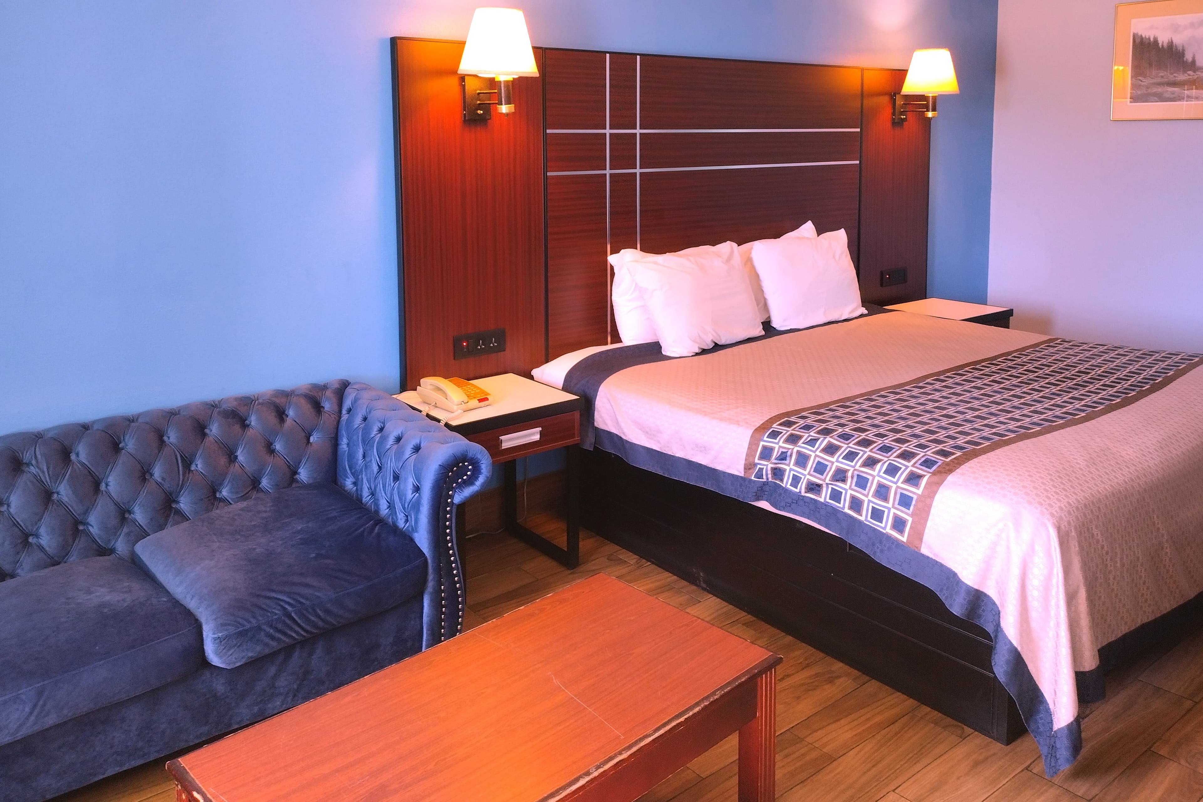 Rodeway Inn Richland - Jackson South — 8