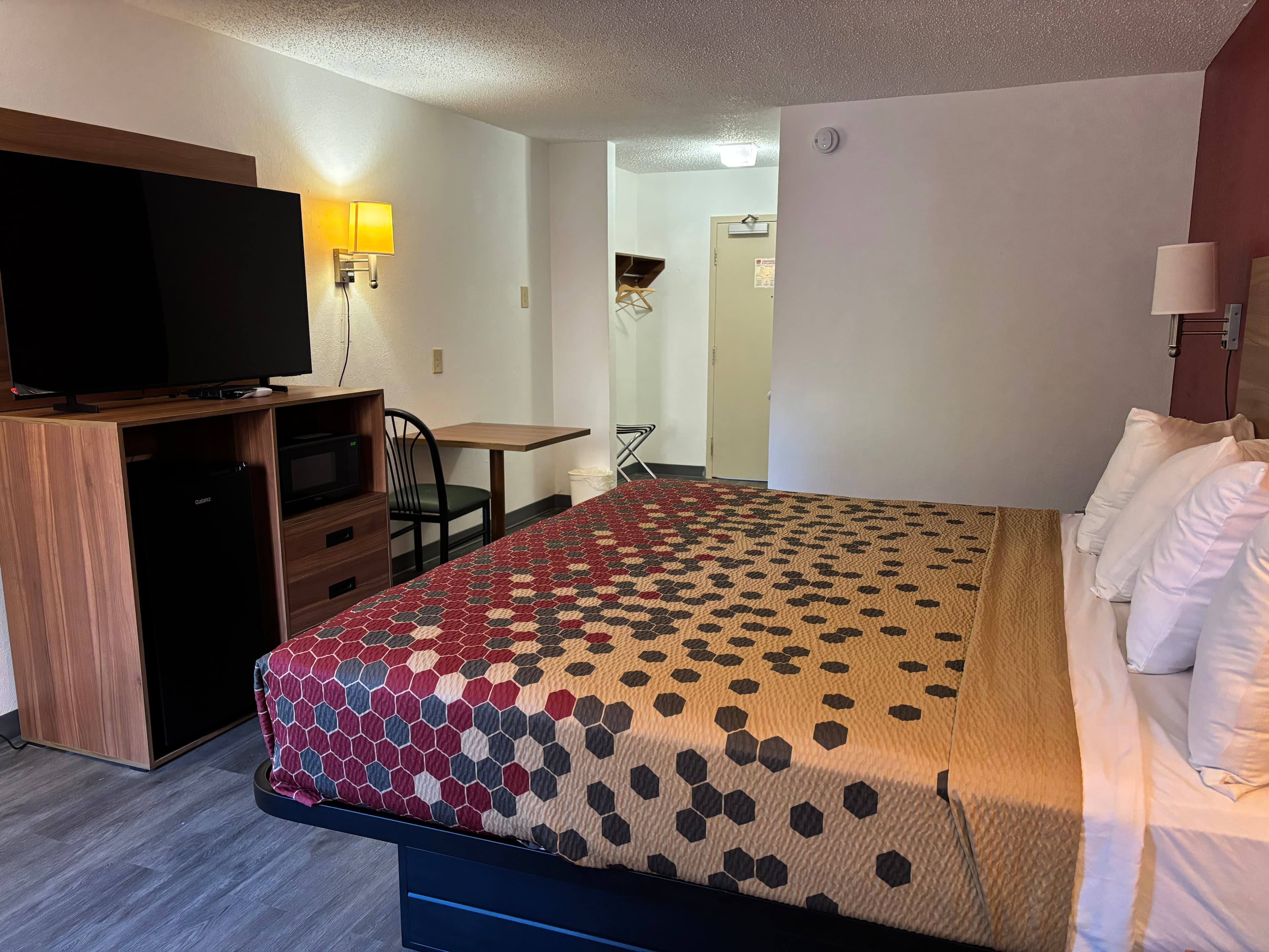 Econo Lodge Yazoo City - Image 4