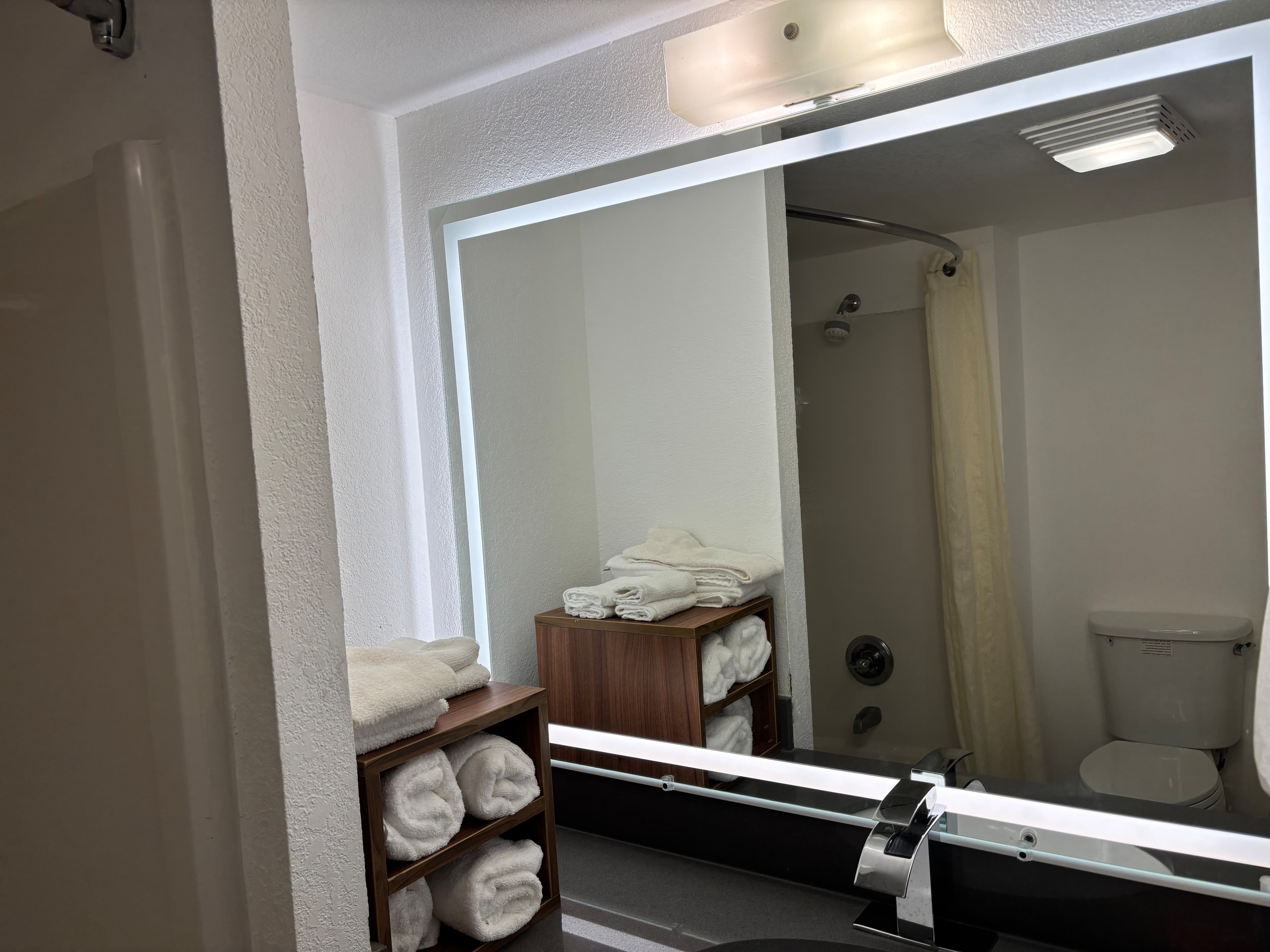 Econo Lodge Yazoo City — 10