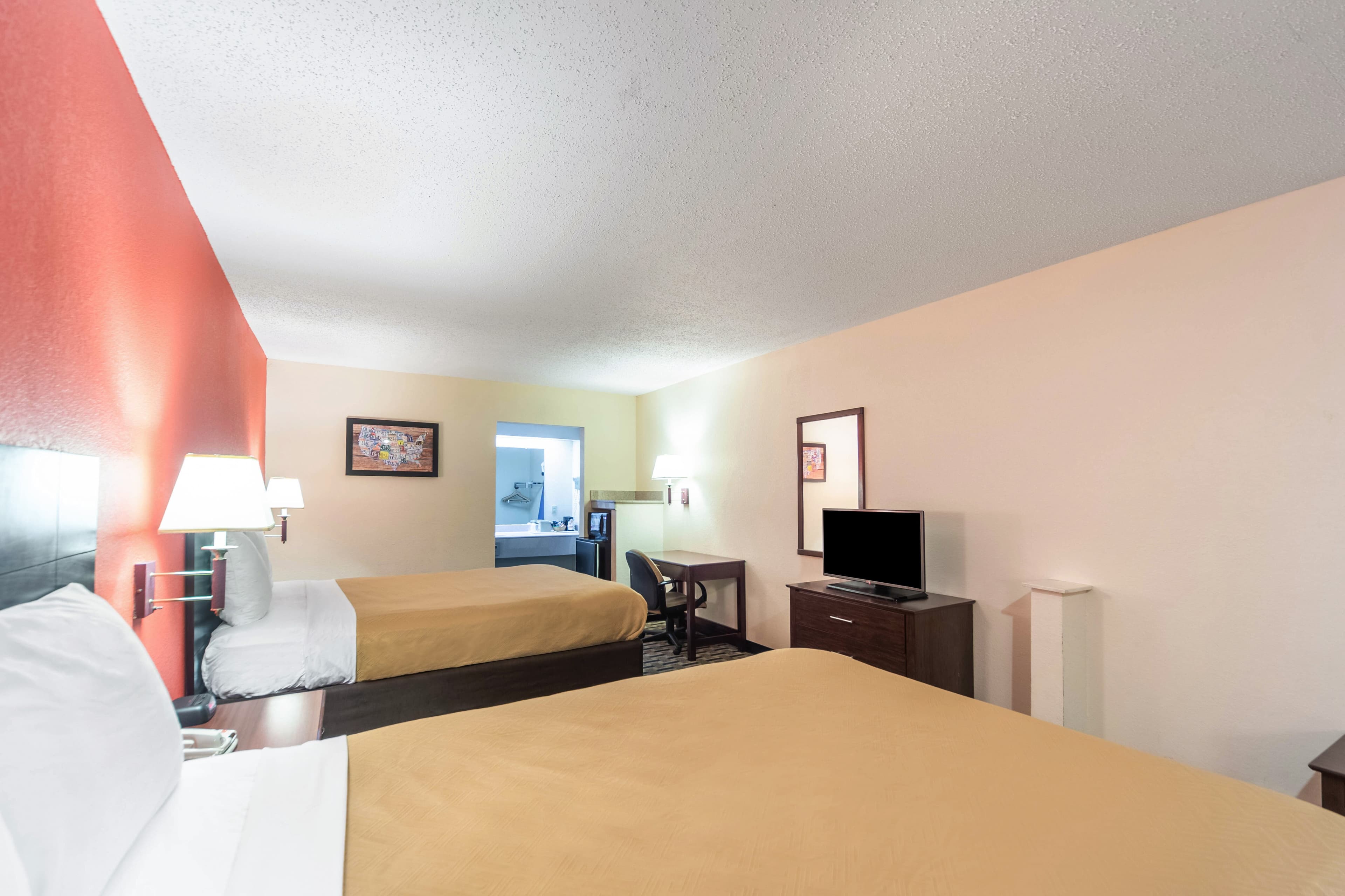 Econo Lodge Laurel - Image 4