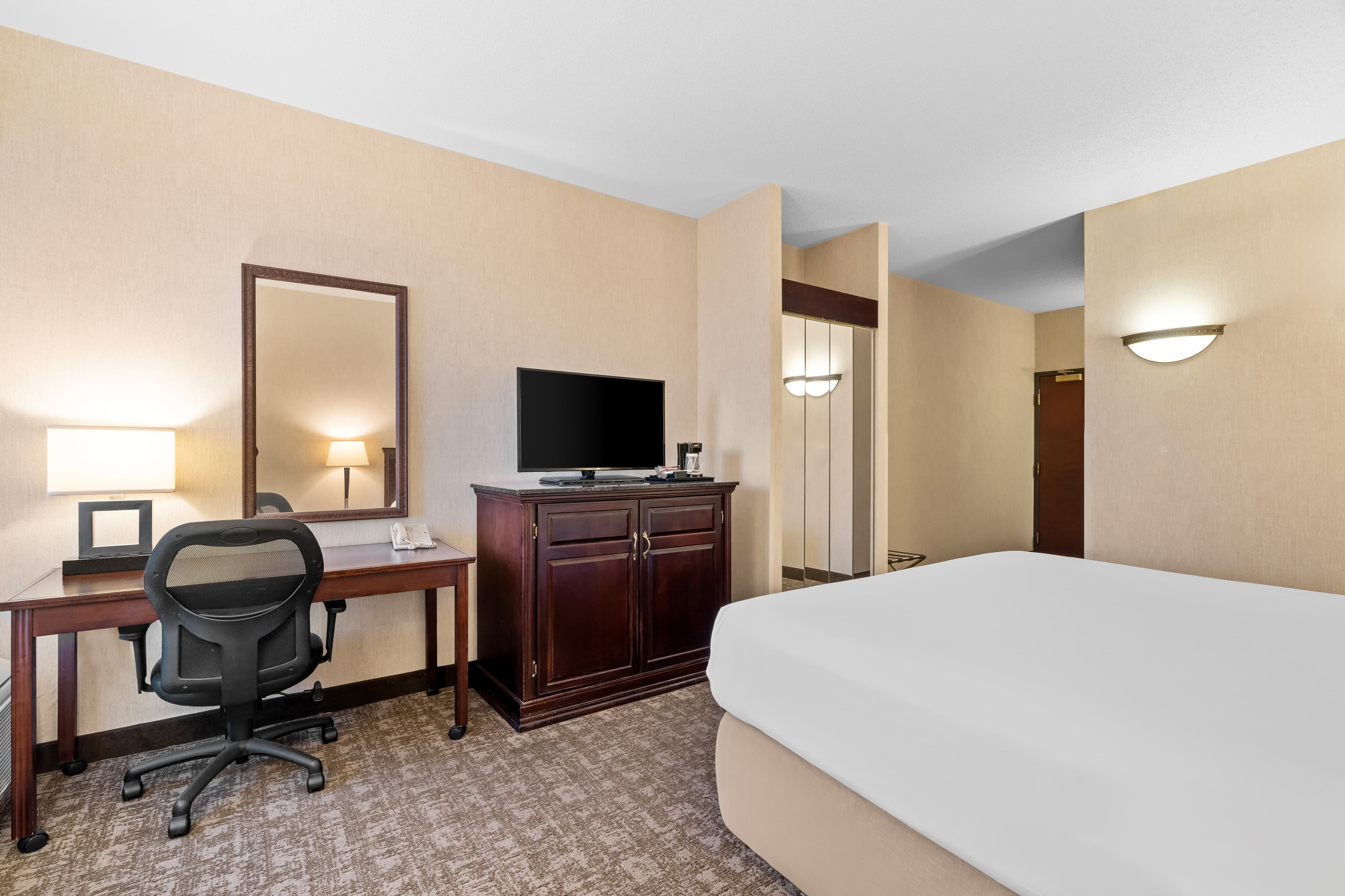 Prado Hotel — 11