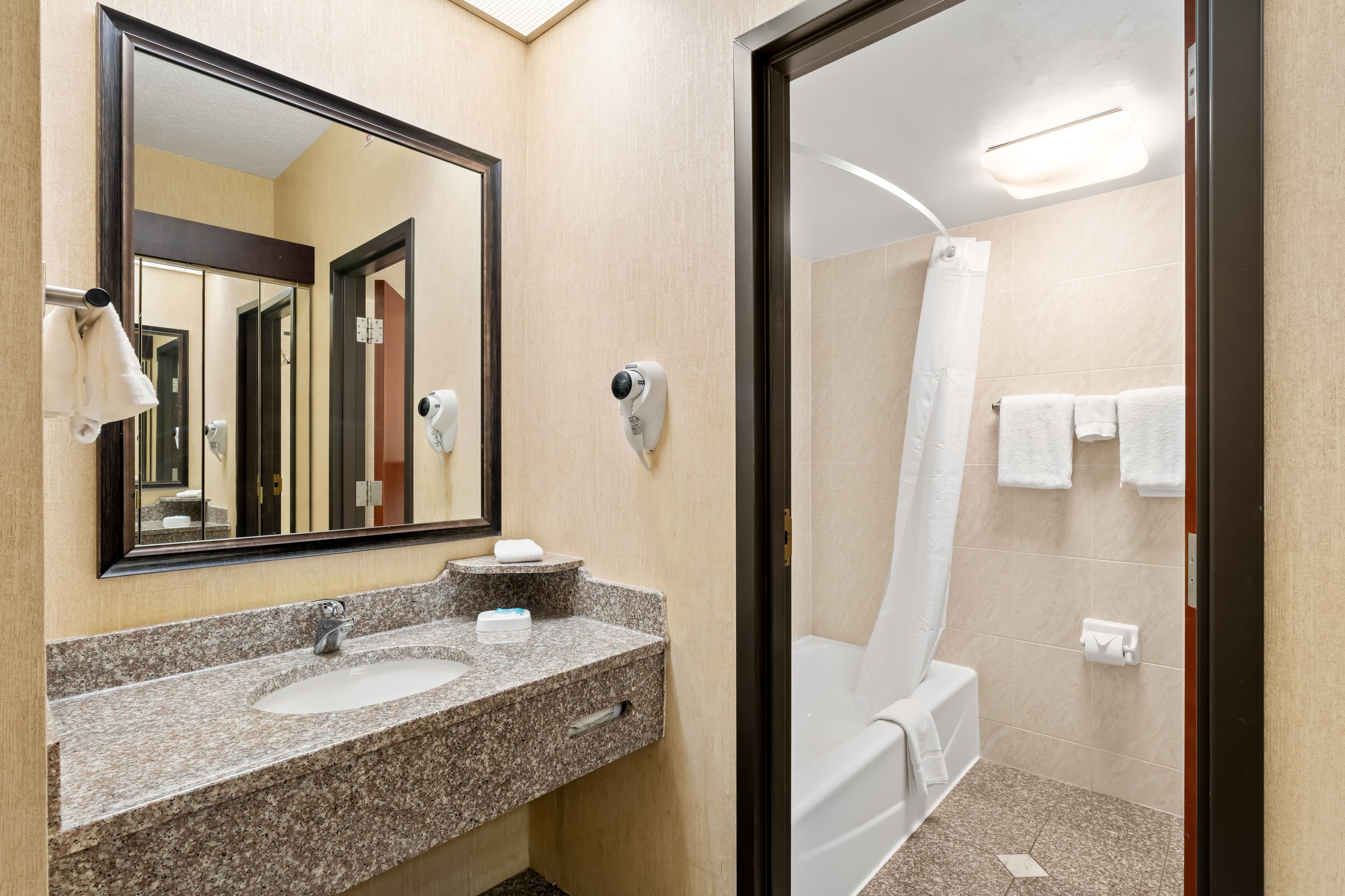 Prado Hotel — 15